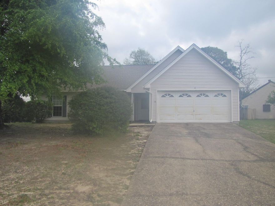 This cozy home is ready for immediate occupancy. The spacious family room features a Cathedral ceiling with a gas fireplace and stone surround. the kitchen has all appliances with a center island and pantry. There are 3 bedrooms downstairs that includes the main bedroom with a large walk in closet. The large fourth bedroom is upstairs.
The screened back porch faces a back level fenced in yard.New roof in 2021. AC was replaced in 2014.