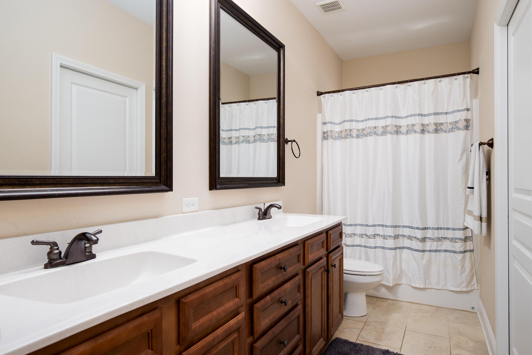 Elliott Point - Residential