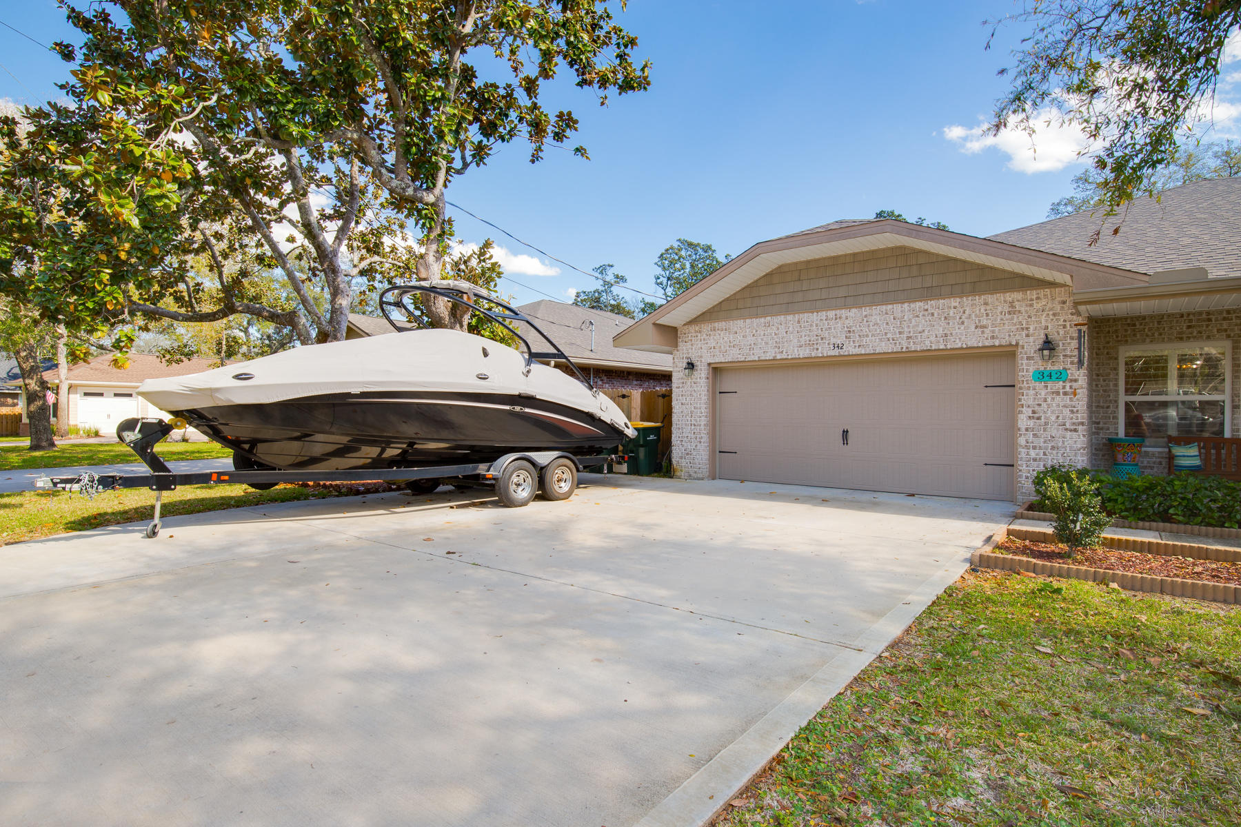 Elliott Point - Residential