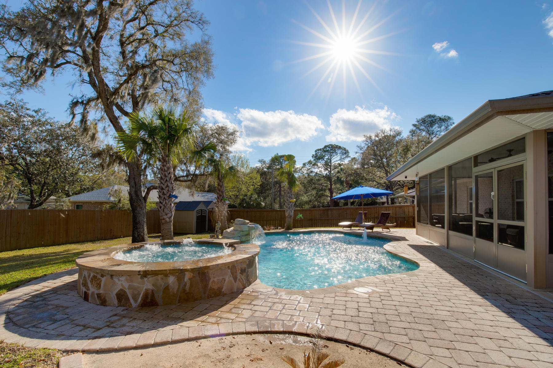 Elliott Point - Residential