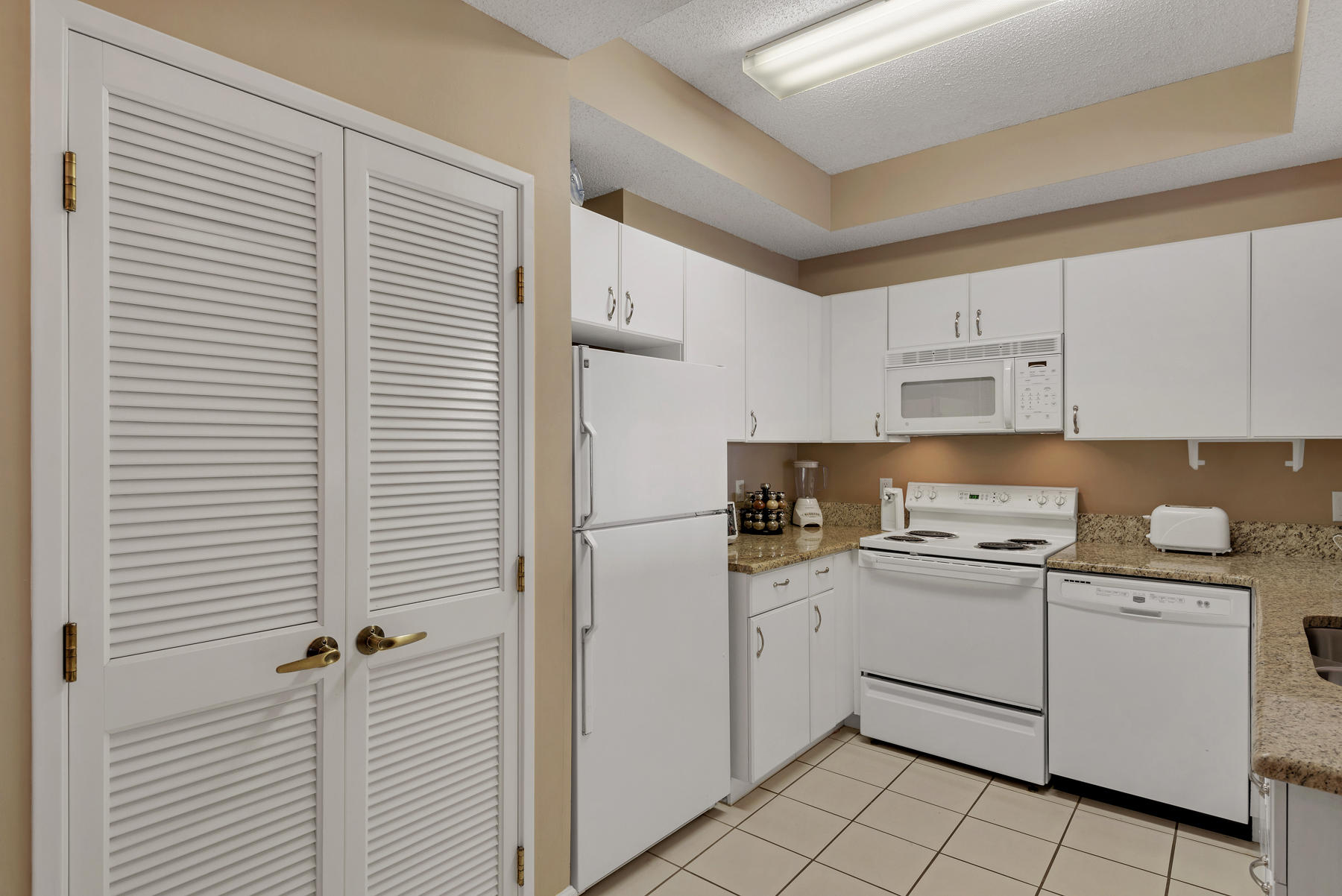 SUMMIT AT TOPS'L (THE) - Residential