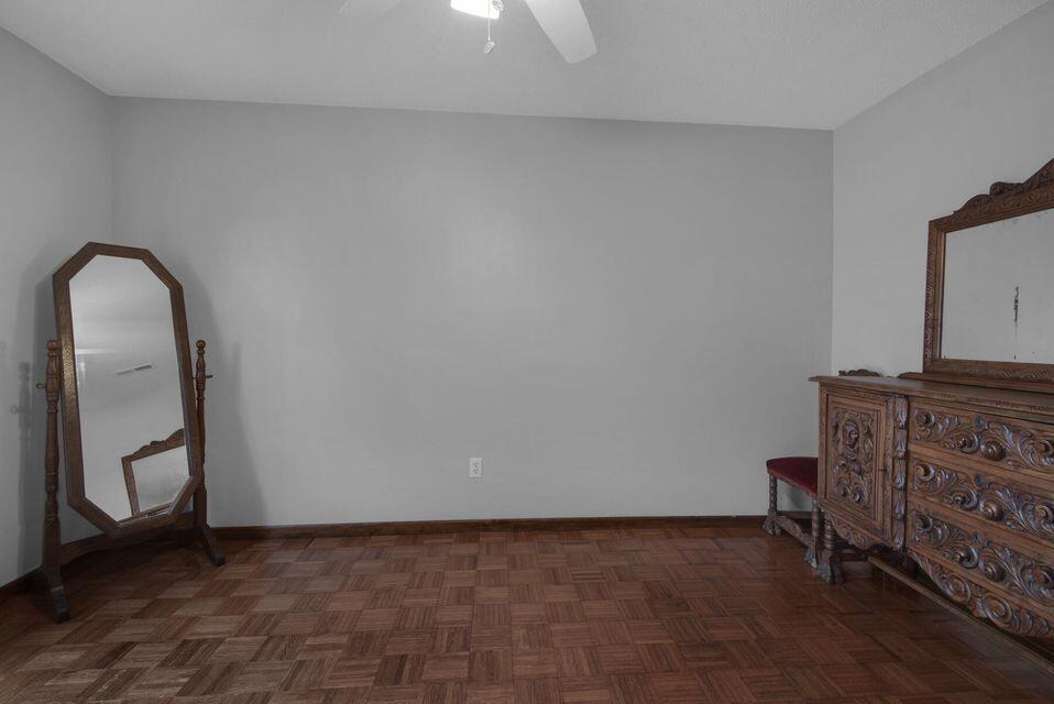 CHATEAU PRES DE LA MER - Residential Lease