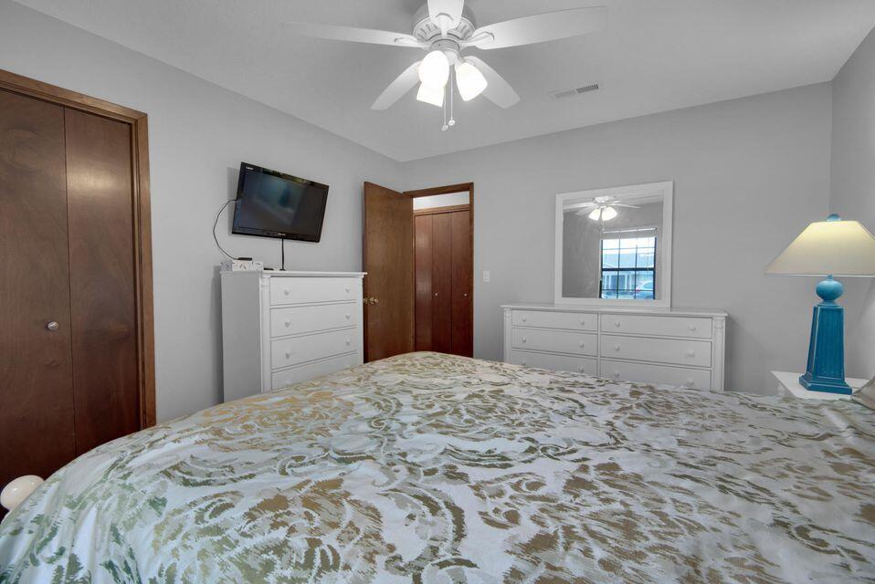 CHATEAU PRES DE LA MER - Residential Lease