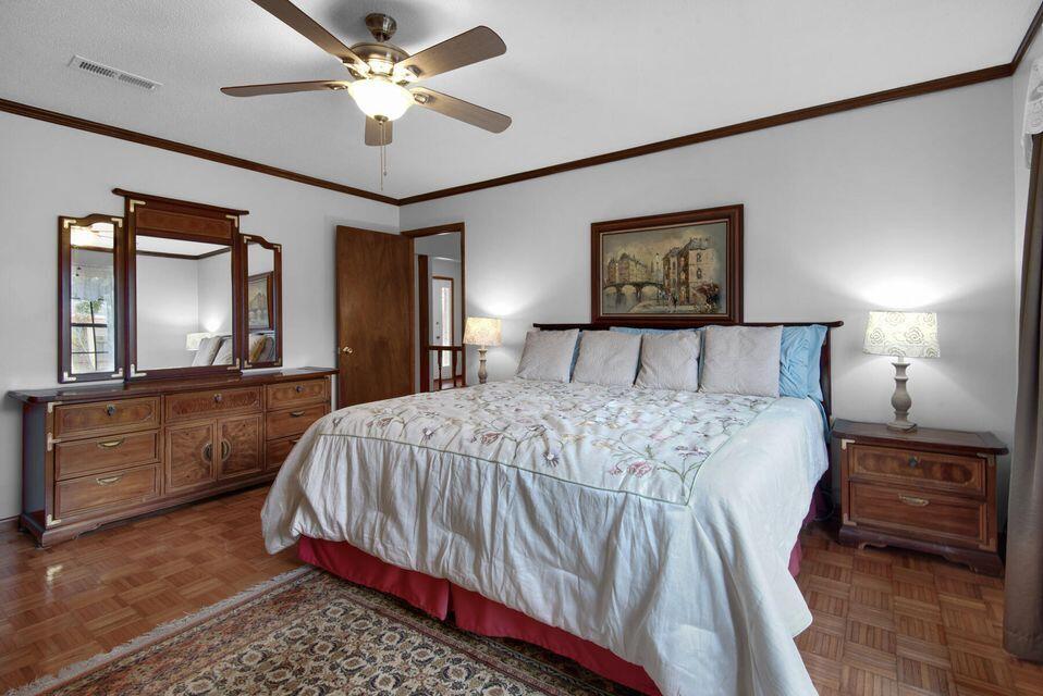 CHATEAU PRES DE LA MER - Residential Lease