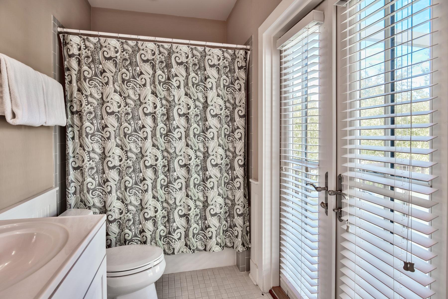 MAGNOLIA COTTAGES BY THE SEA - Residential