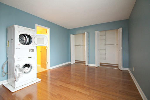 FINISTERRA CONDO - Residential