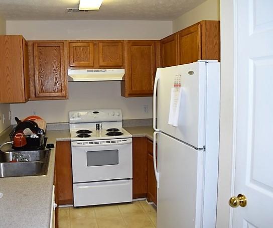 ROLLING PINES - Residential