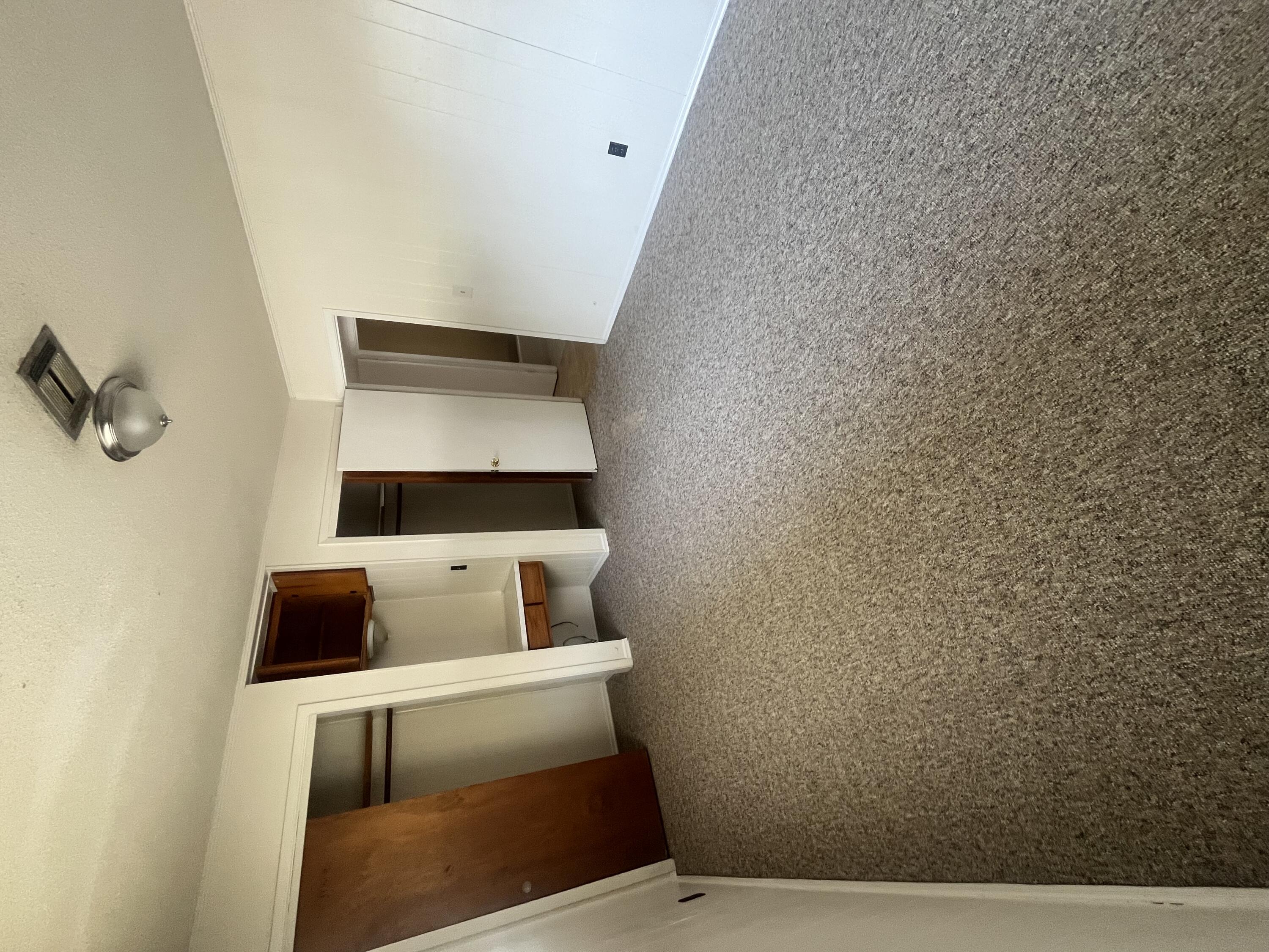 FLOROSA DEL MAR - Residential Lease