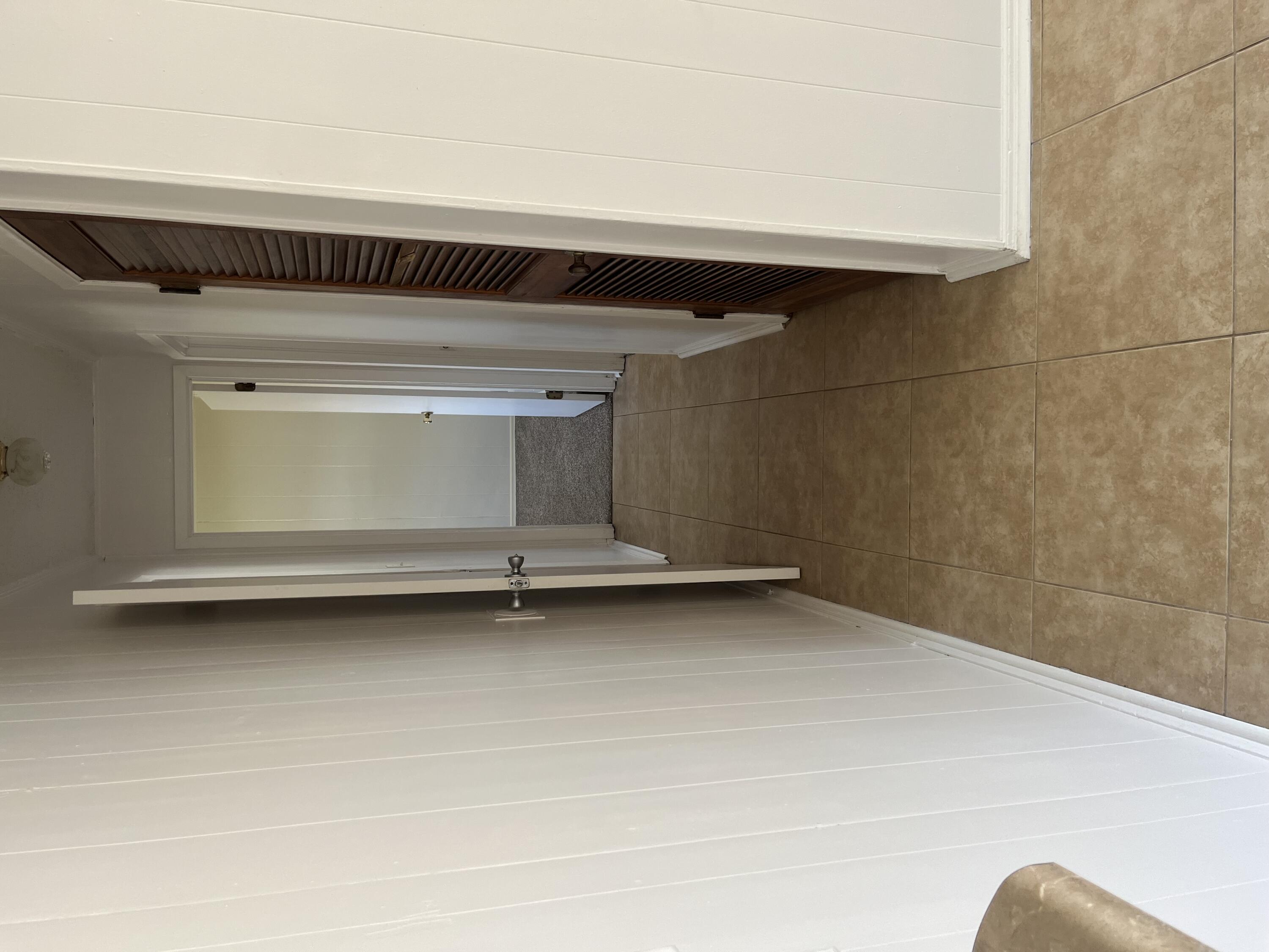 FLOROSA DEL MAR - Residential Lease