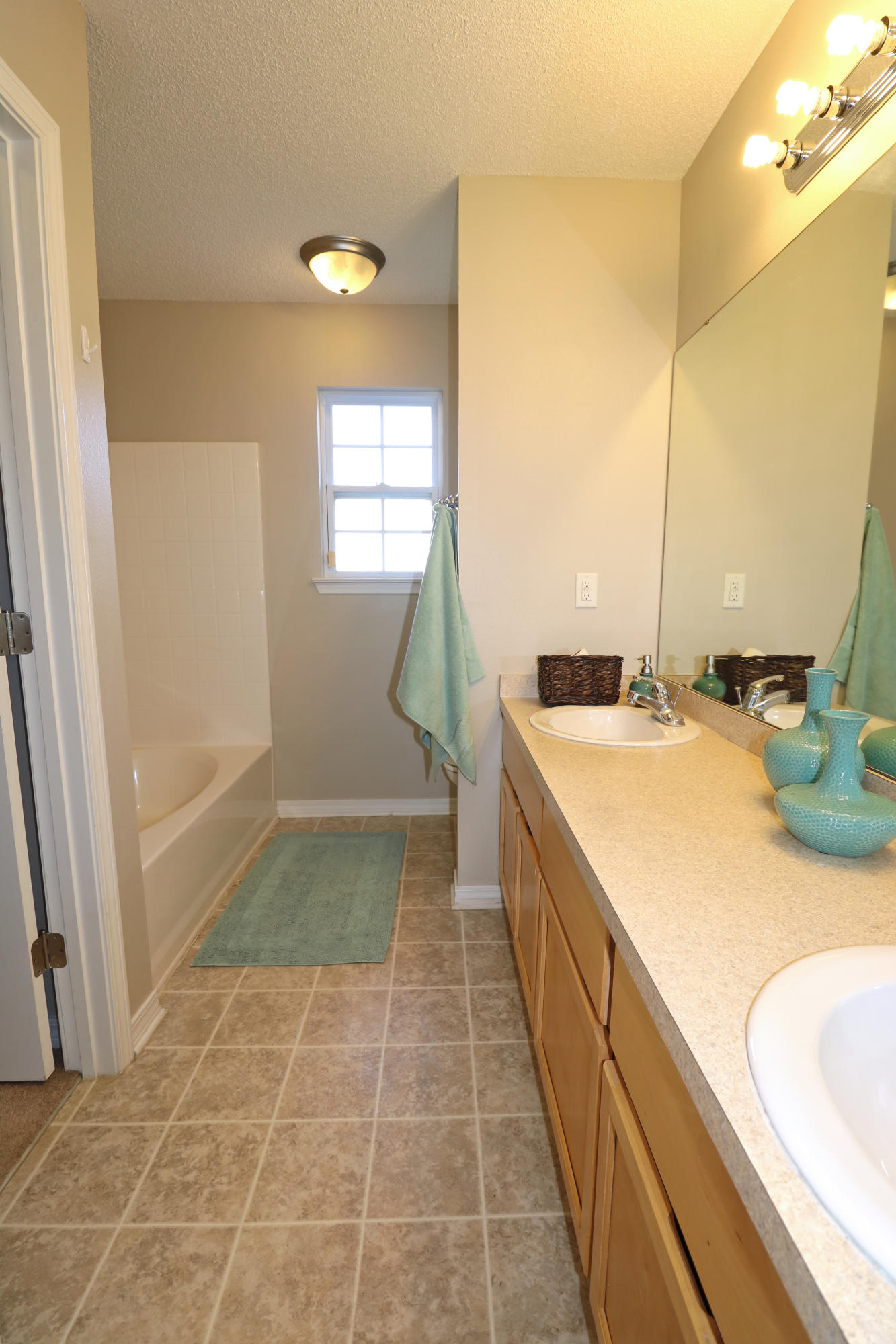 NAVARRE S/D 2ND ADDN - Residential