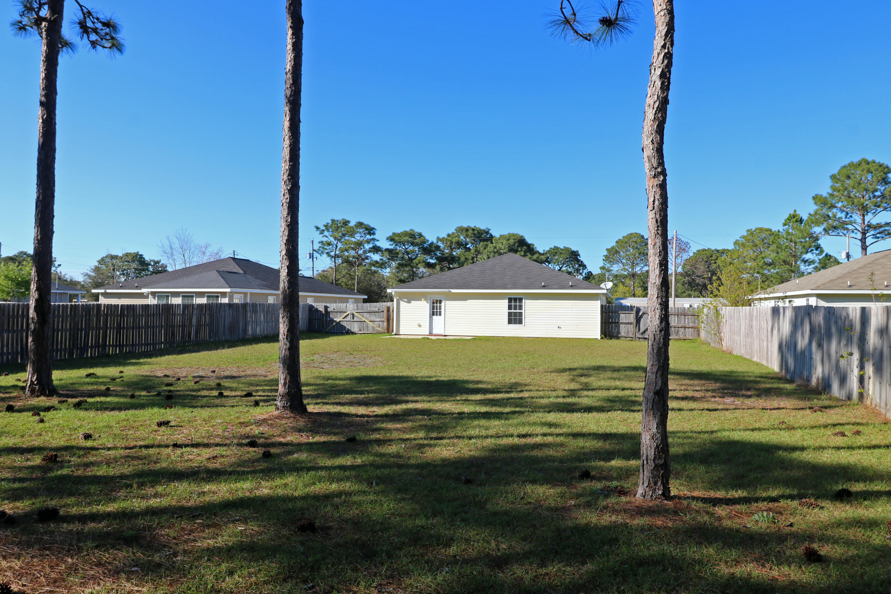 NAVARRE S/D 2ND ADDN - Residential