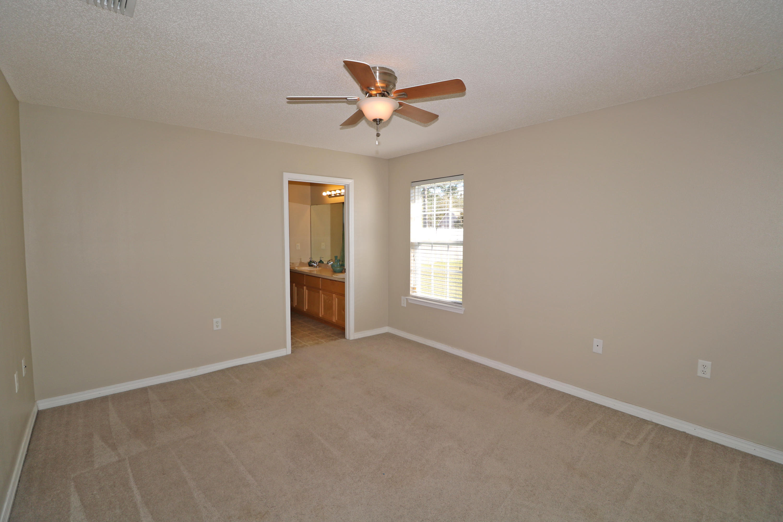 NAVARRE S/D 2ND ADDN - Residential