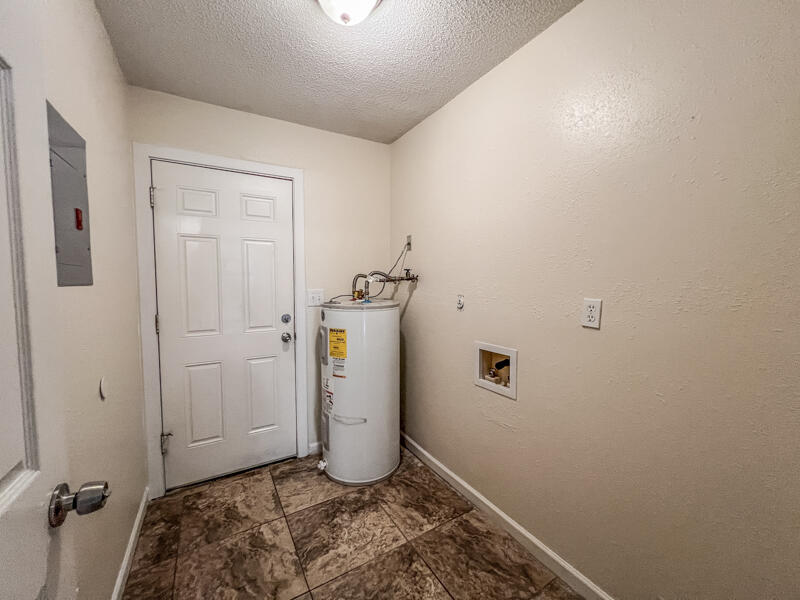 COUNTRY OAKS ESTATES PH 1 - Residential Lease