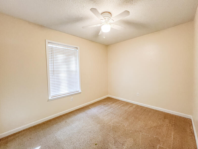 COUNTRY OAKS ESTATES PH 1 - Residential Lease