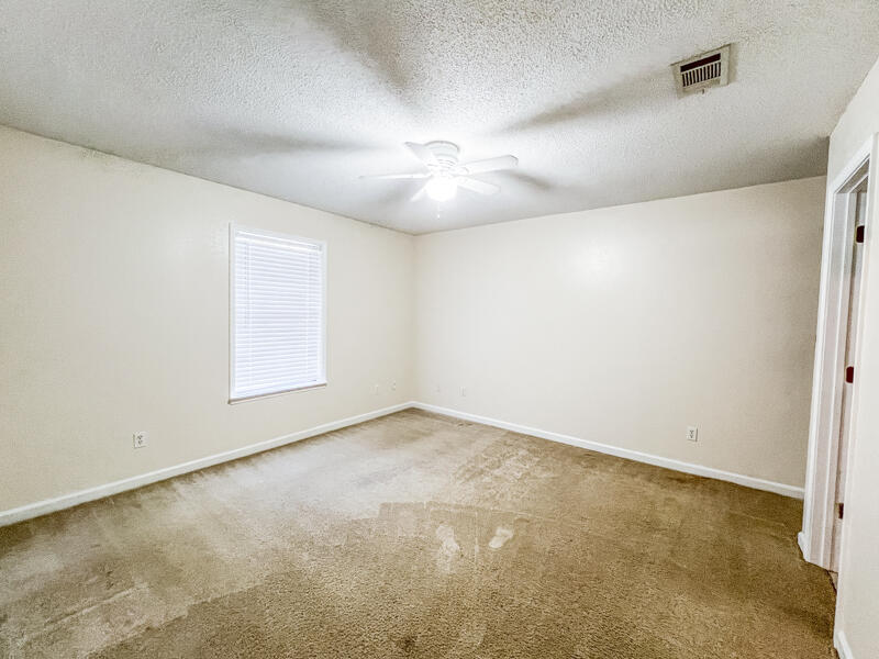 COUNTRY OAKS ESTATES PH 1 - Residential Lease