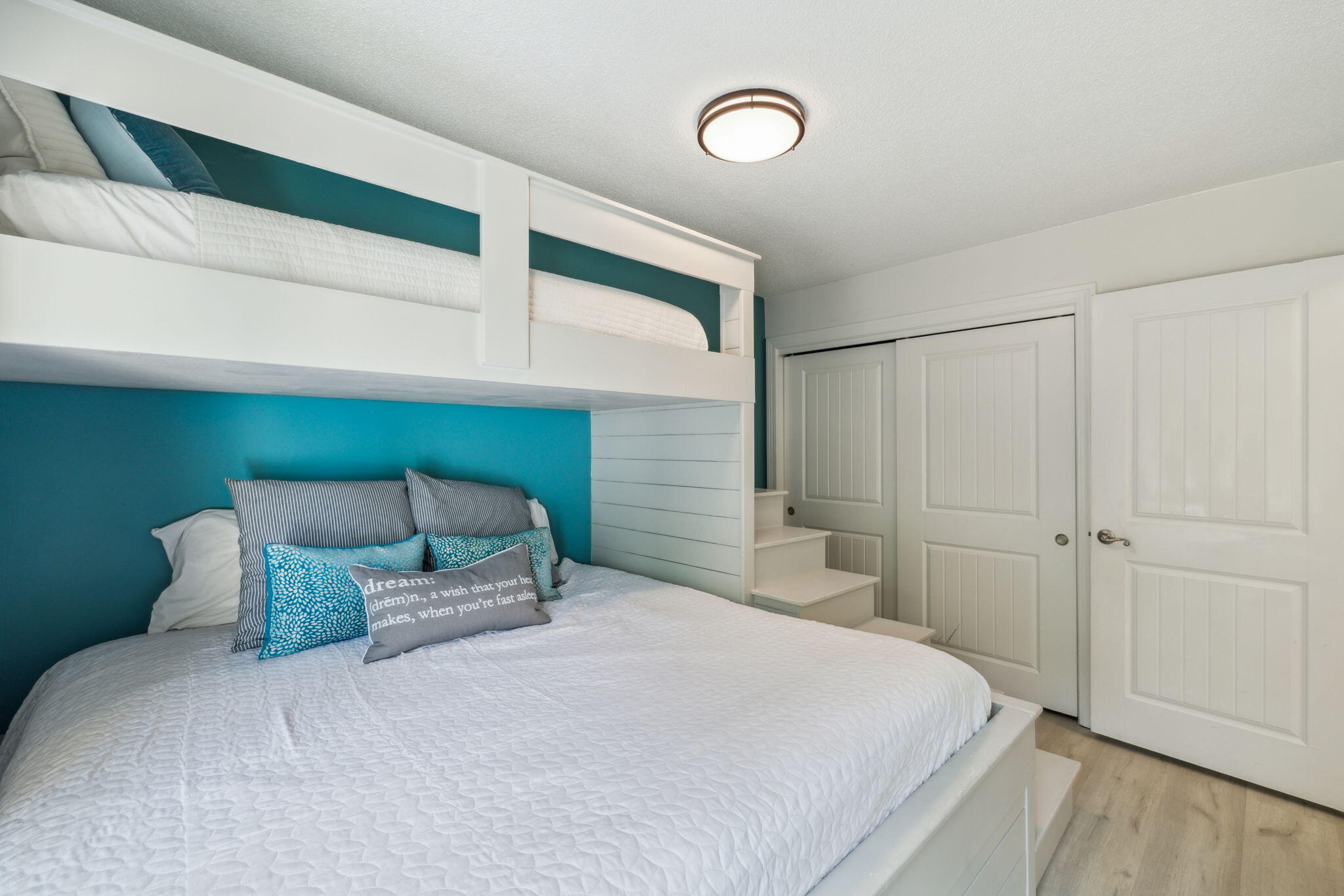 SANDPIPER VILLAGE CONDO - Residential