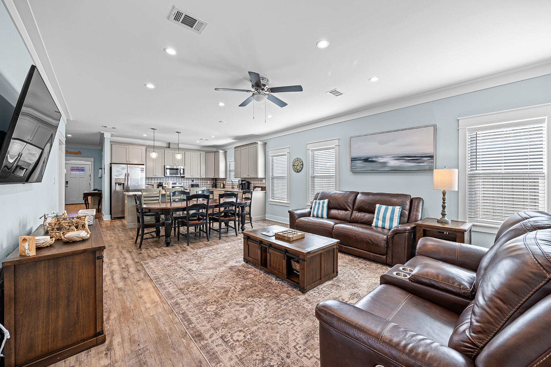 TOWN OF SANTA ROSA - Residential