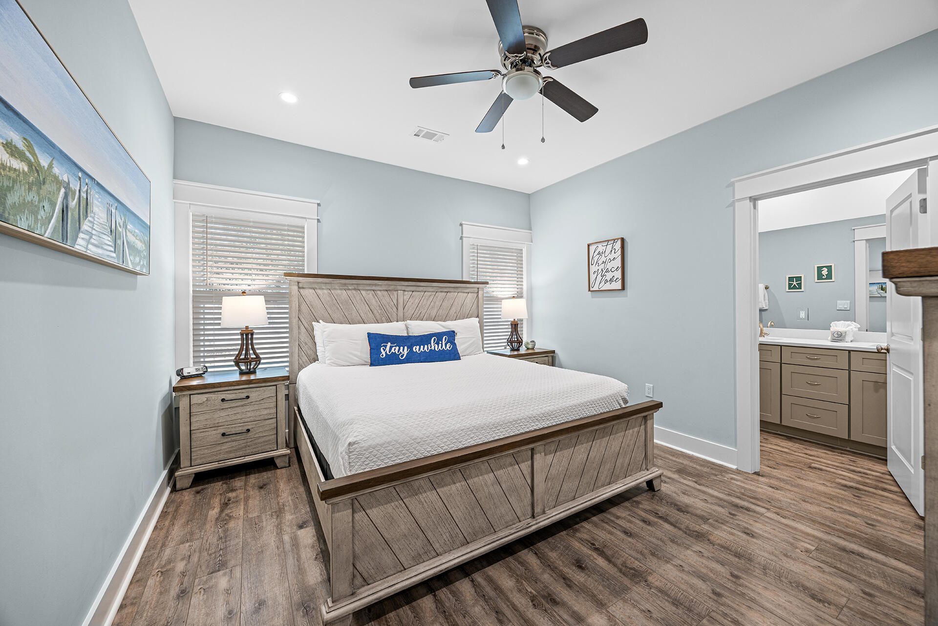 TOWN OF SANTA ROSA - Residential