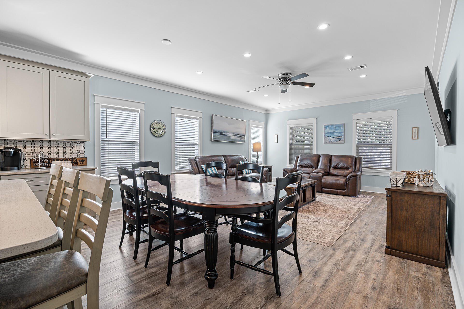 TOWN OF SANTA ROSA - Residential