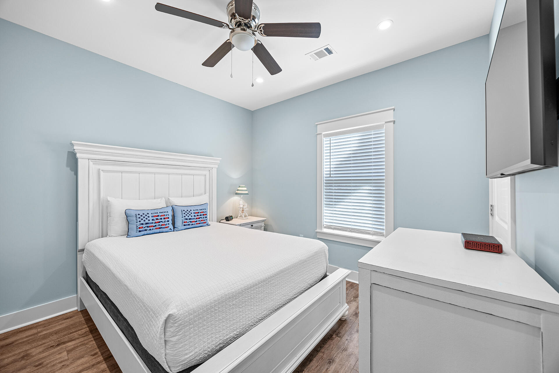 TOWN OF SANTA ROSA - Residential