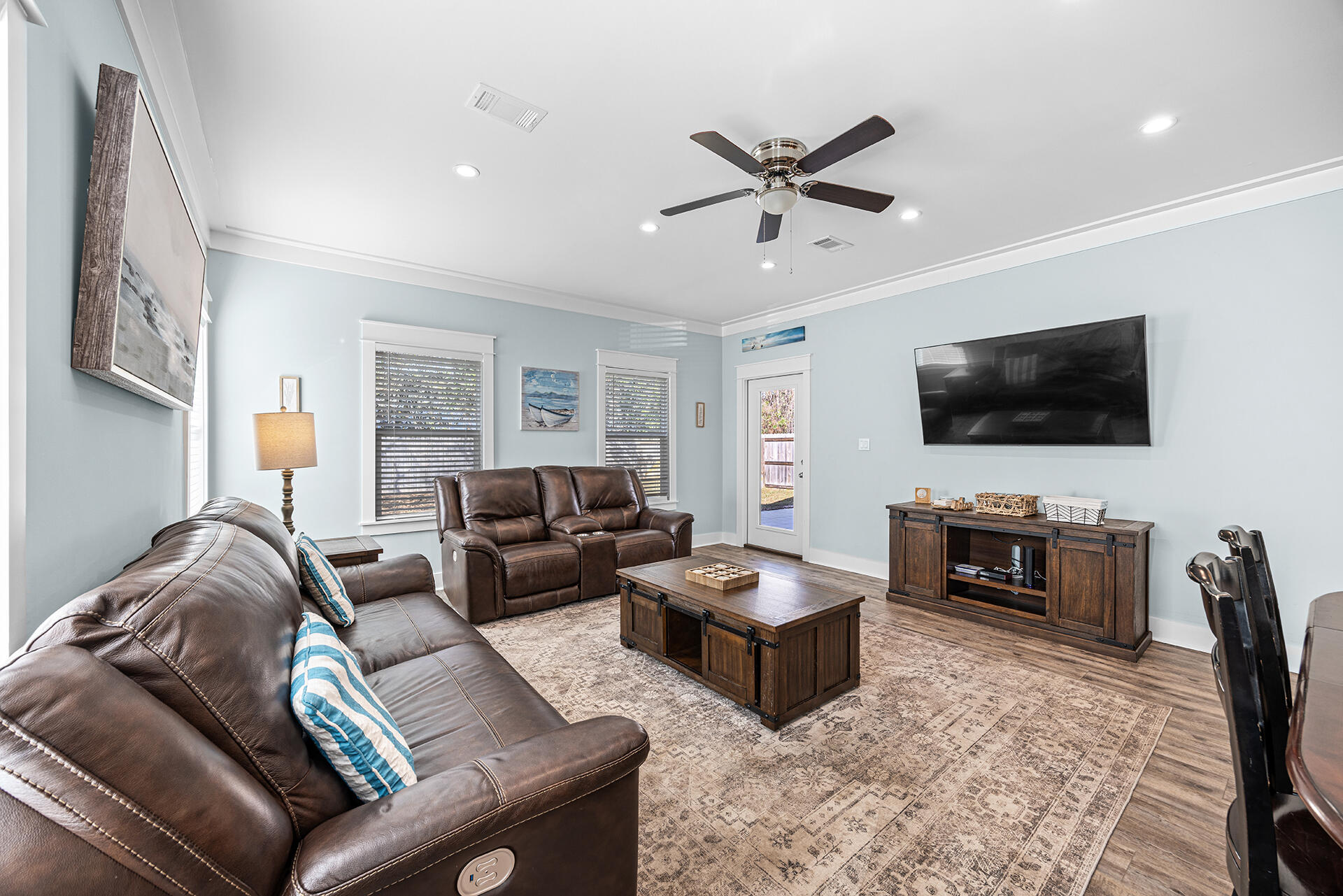 TOWN OF SANTA ROSA - Residential