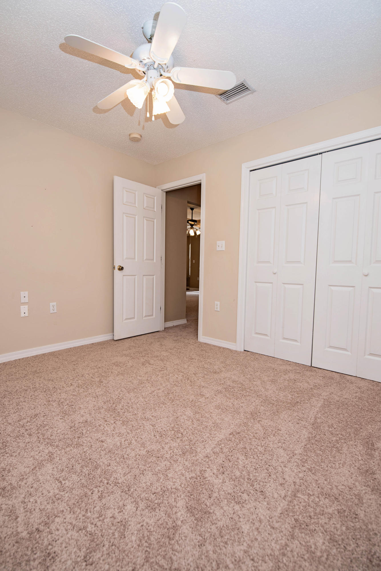 OAK PARK ESTATES - Residential