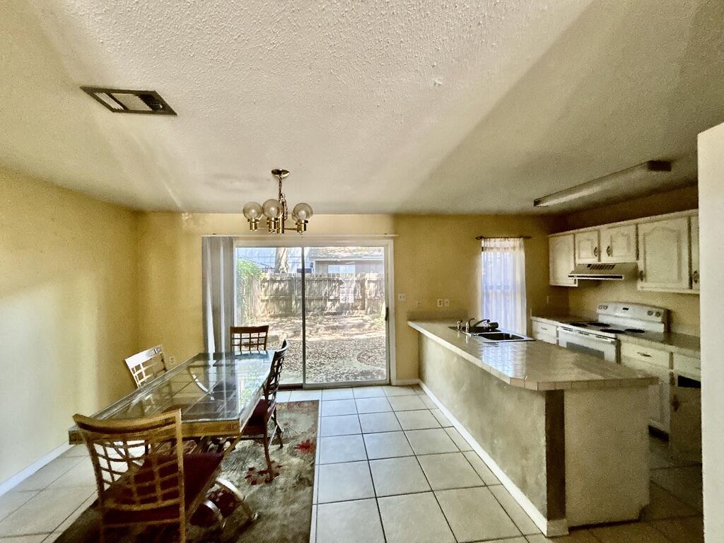 SHANGRA WOODS 1ST - Residential