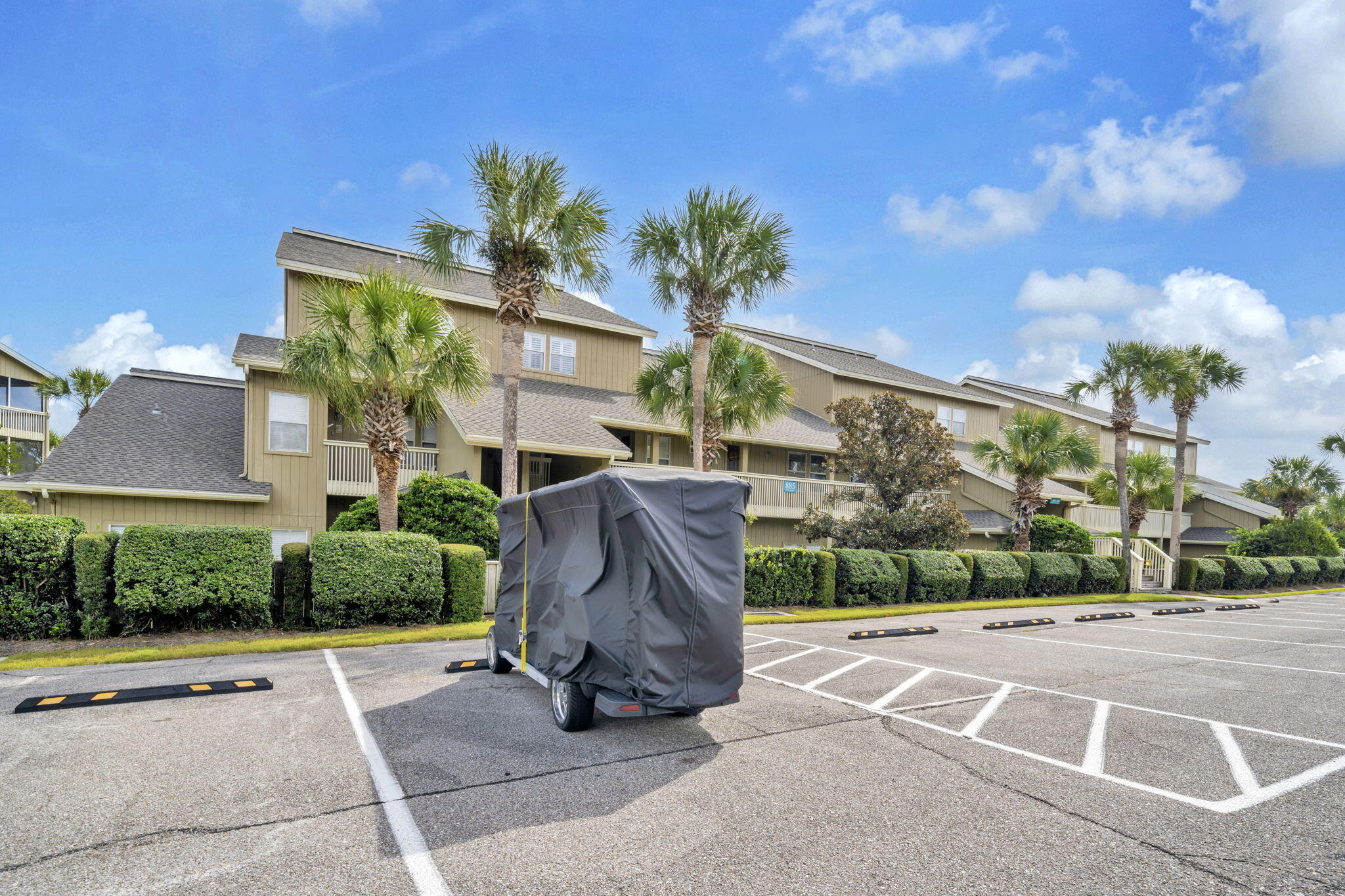 SEASCAPE CONDO PH 10 - Residential