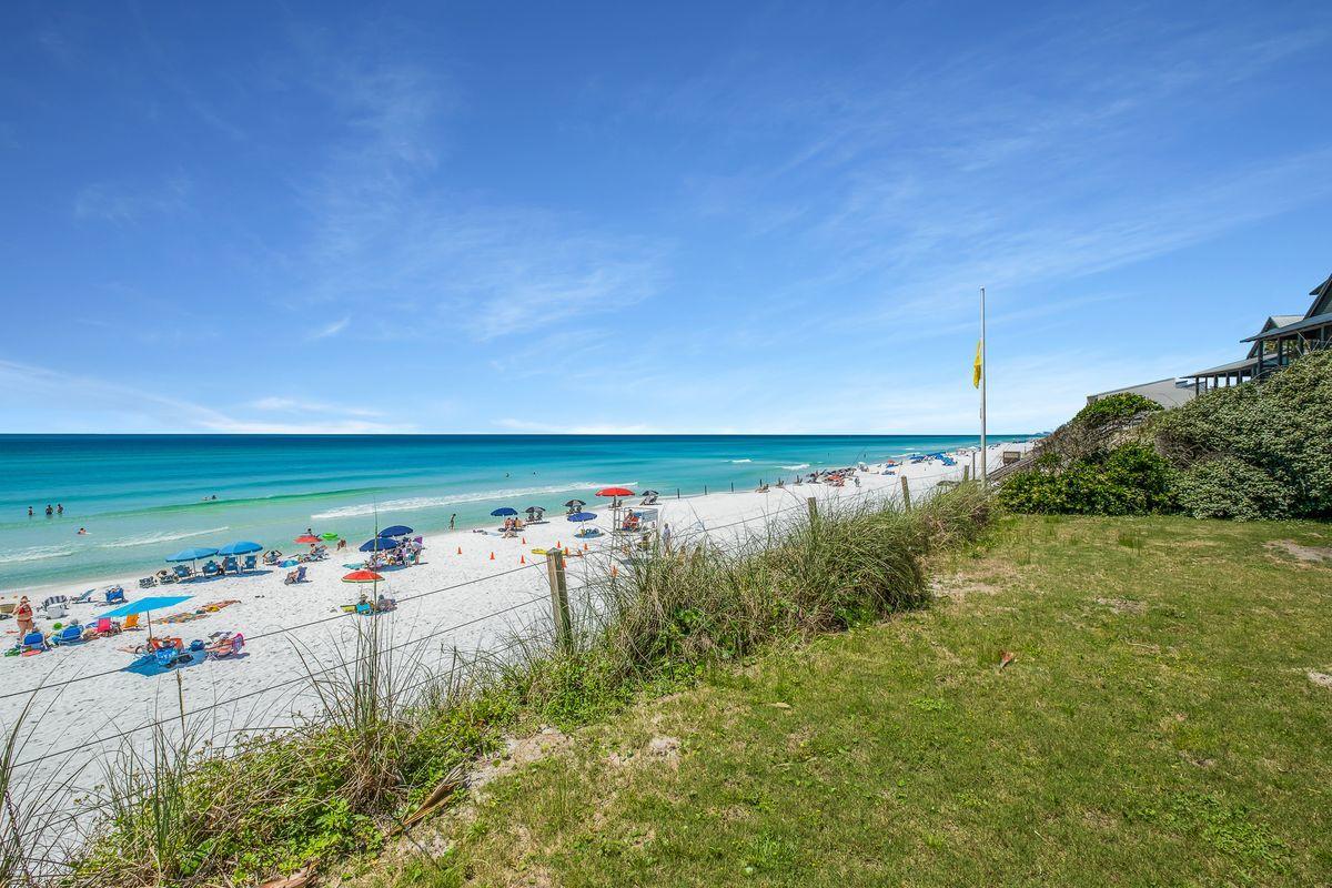 BLUE MOUNTAIN BEACH - Residential