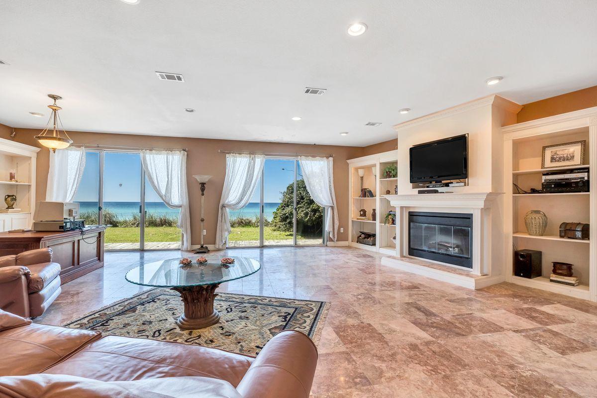 BLUE MOUNTAIN BEACH - Residential