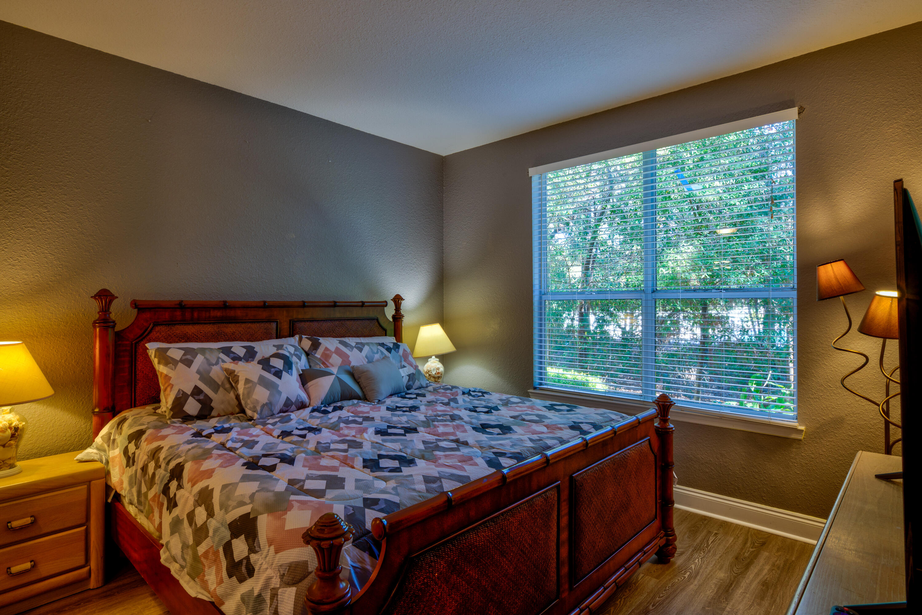 Pointe of view condos - Residential