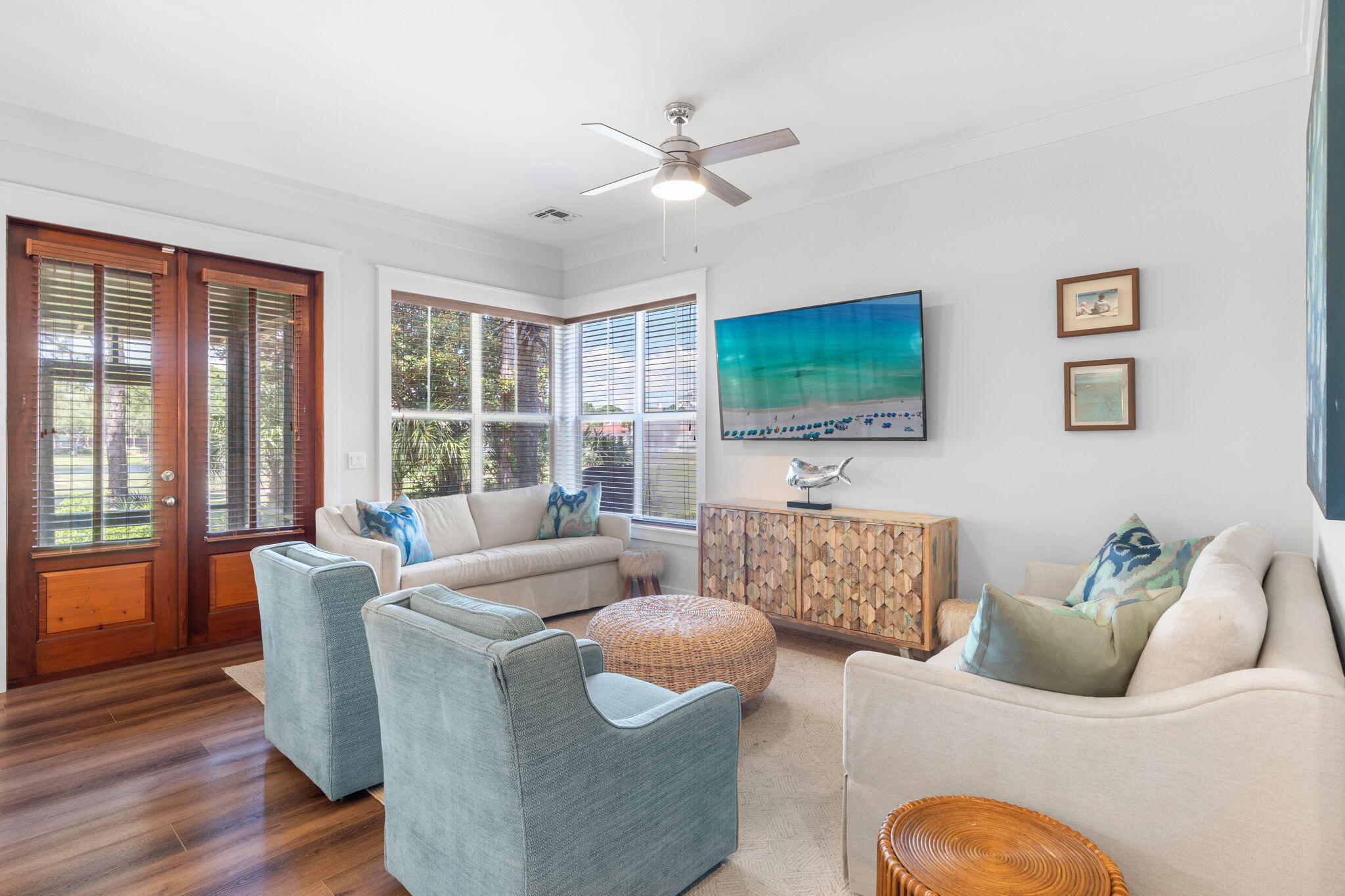 MAGNOLIA BAY - Residential