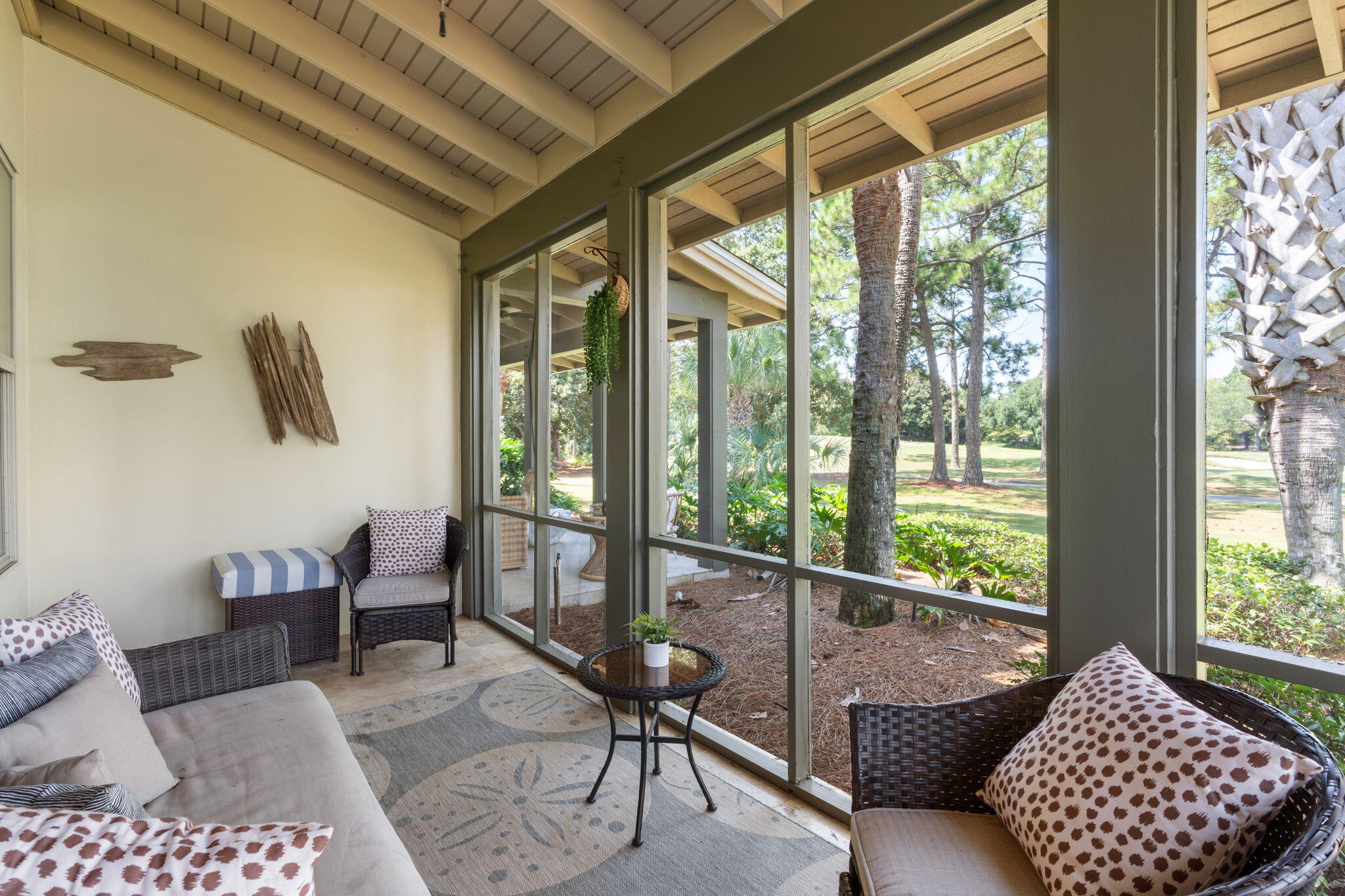 MAGNOLIA BAY - Residential