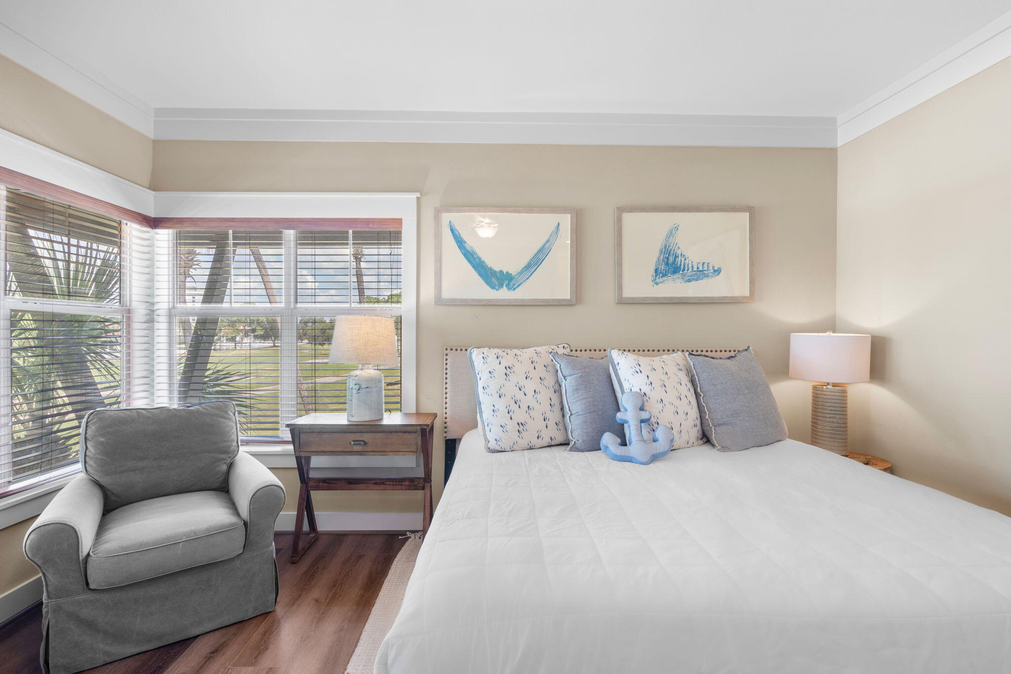 MAGNOLIA BAY - Residential