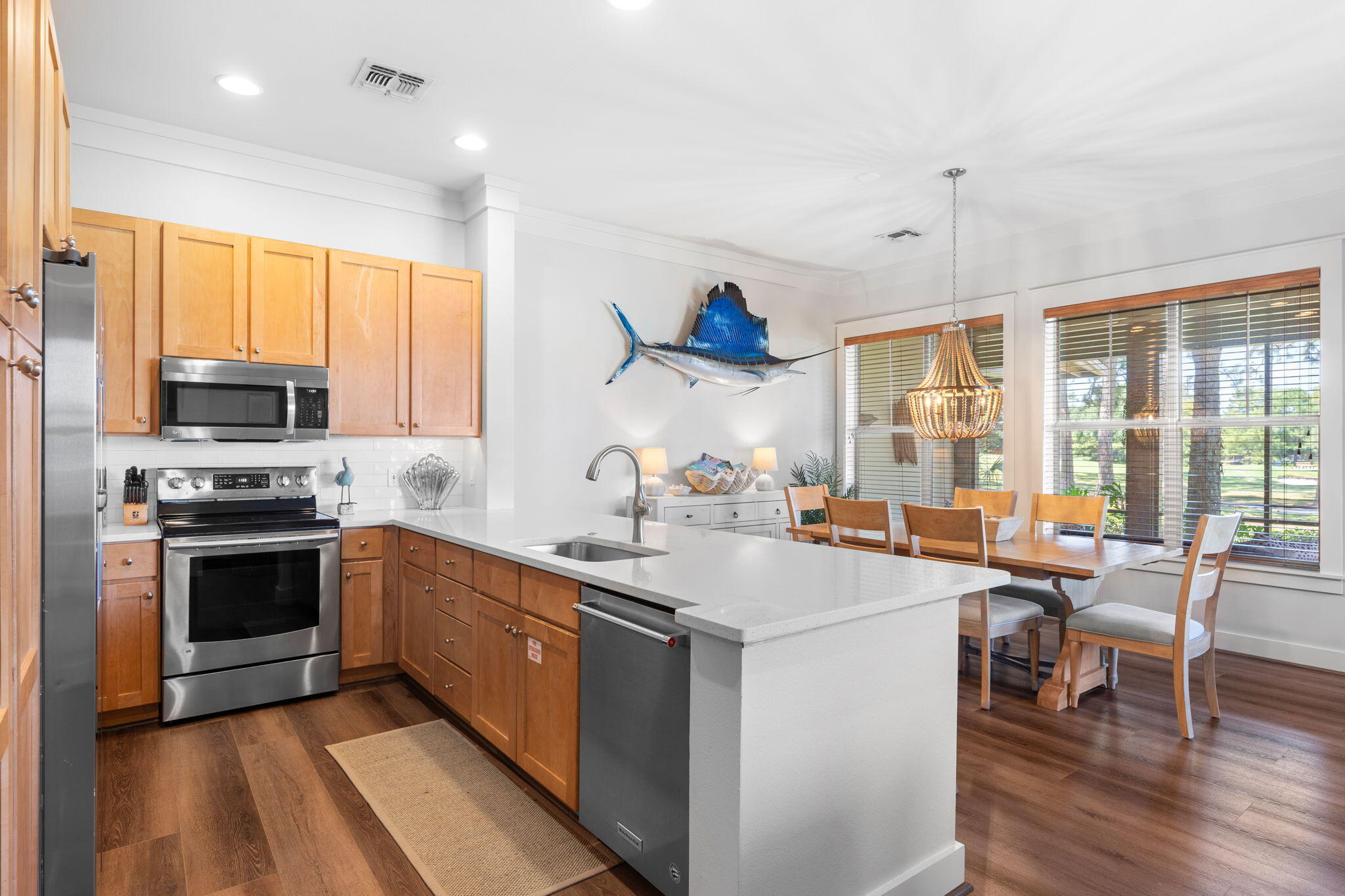 MAGNOLIA BAY - Residential