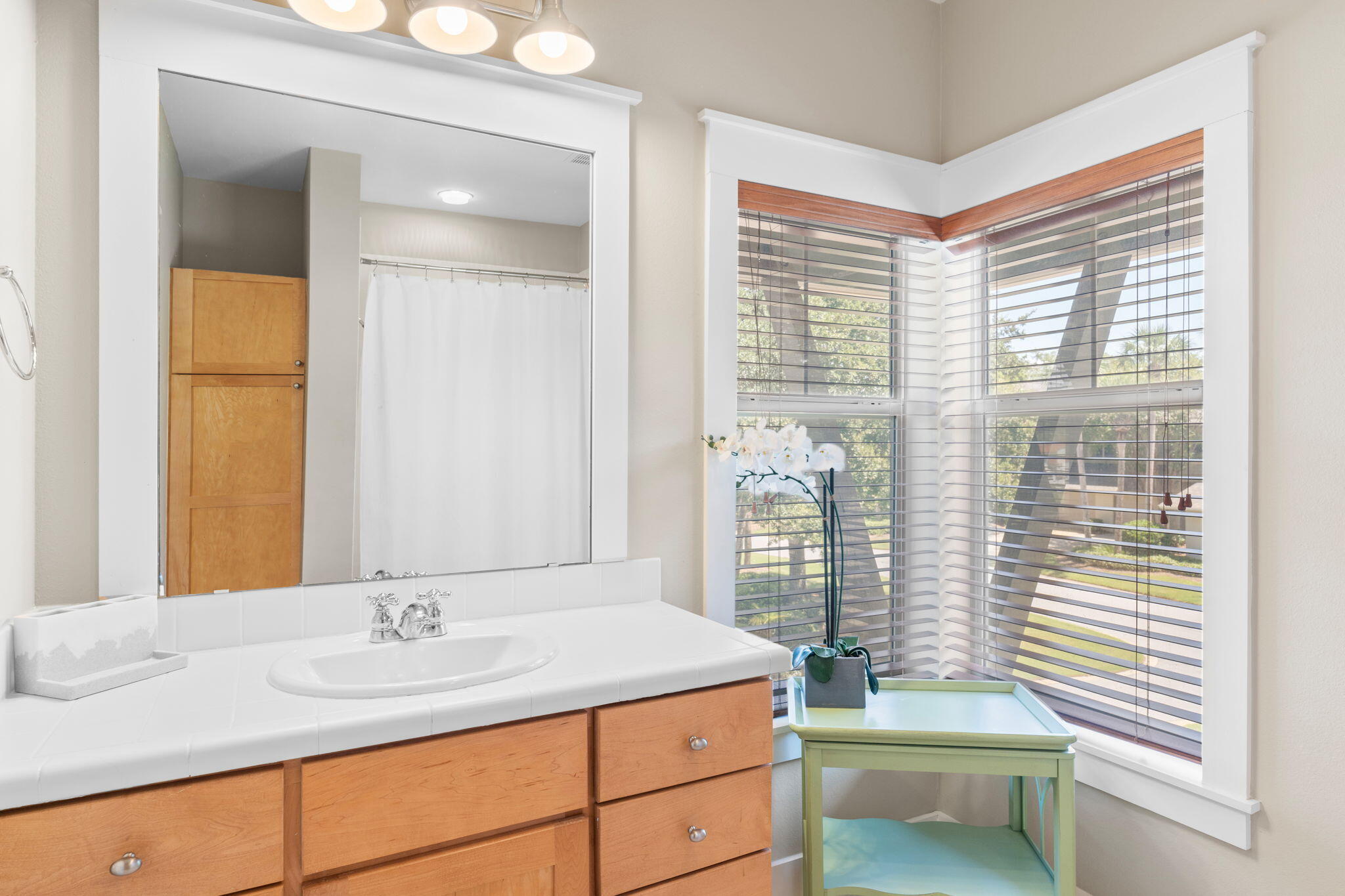 MAGNOLIA BAY - Residential