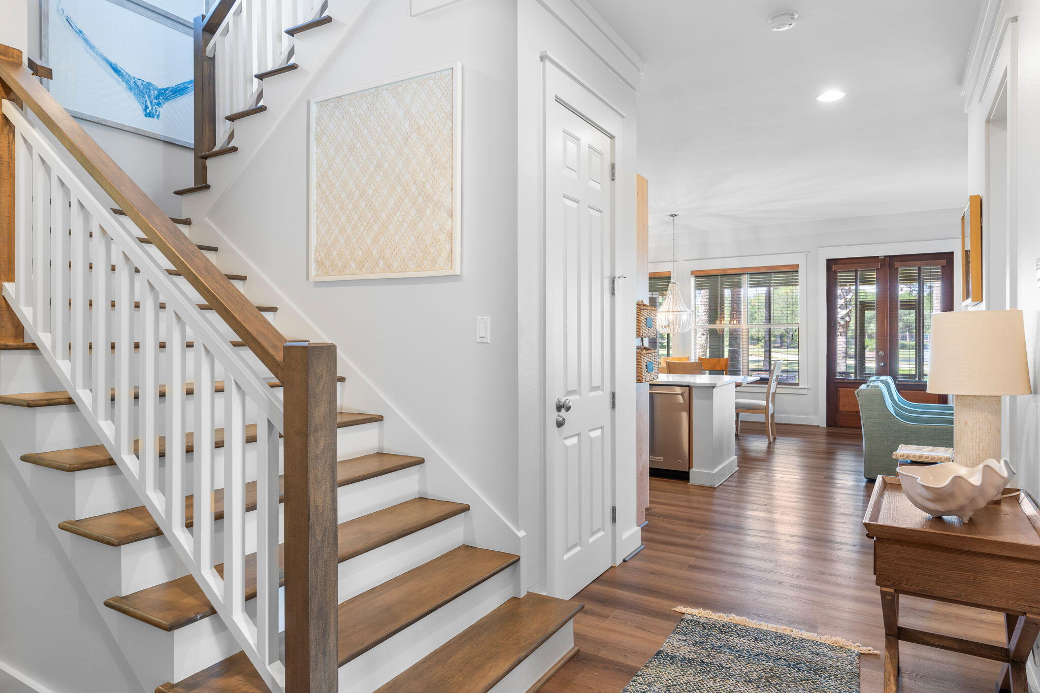 MAGNOLIA BAY - Residential