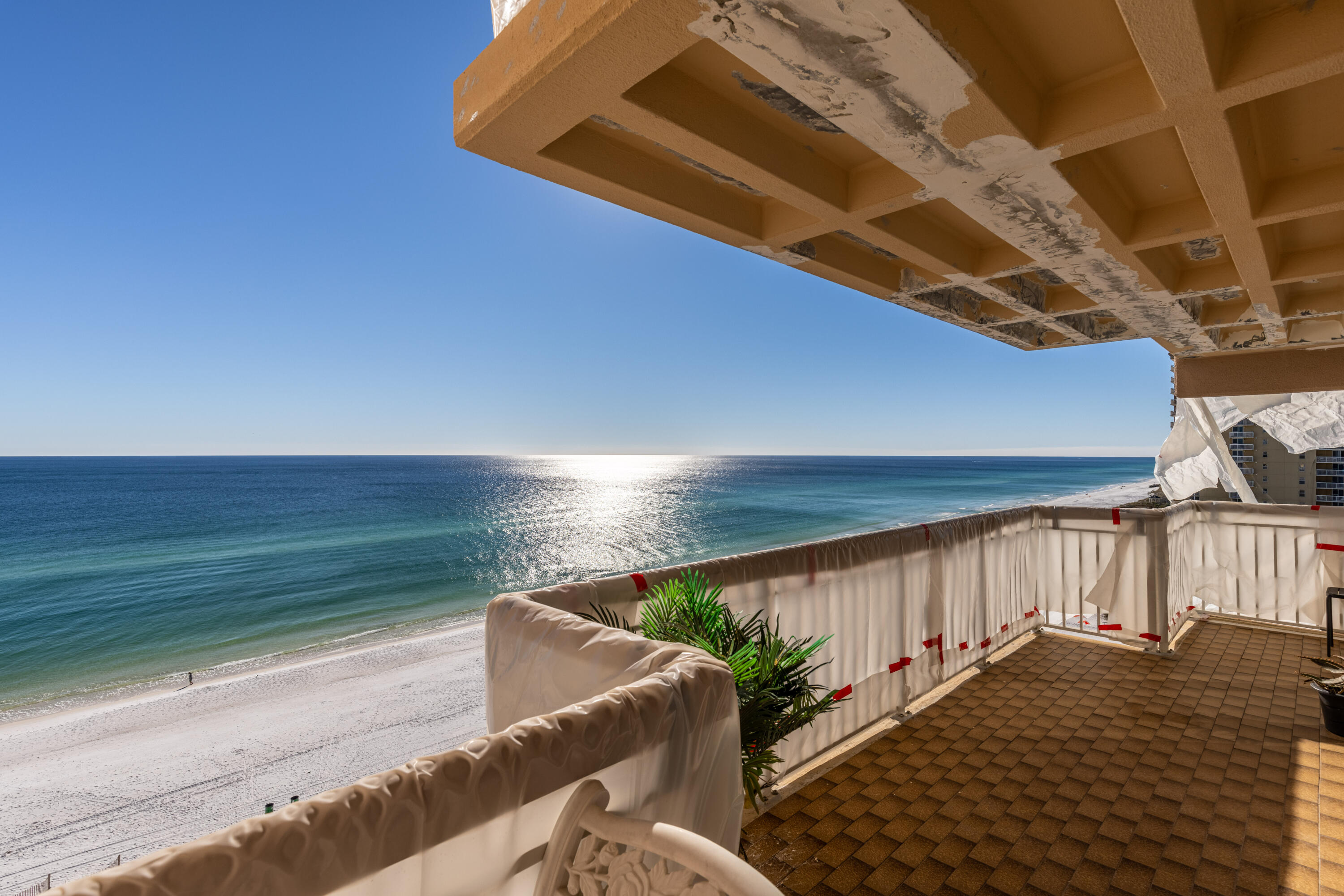 DESTIN TOWERS CONDO - Residential