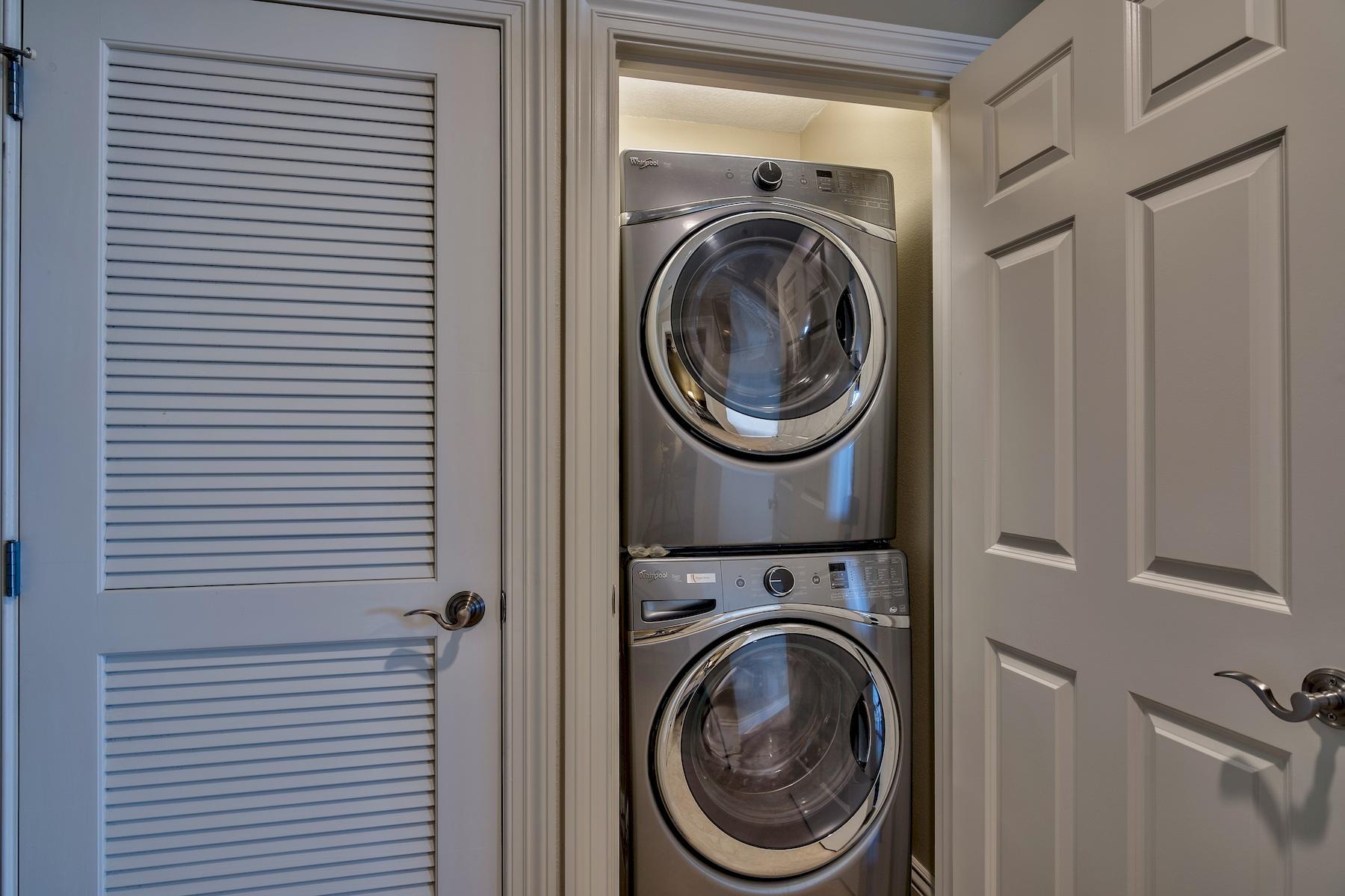 EMERALD GRANDE - Residential