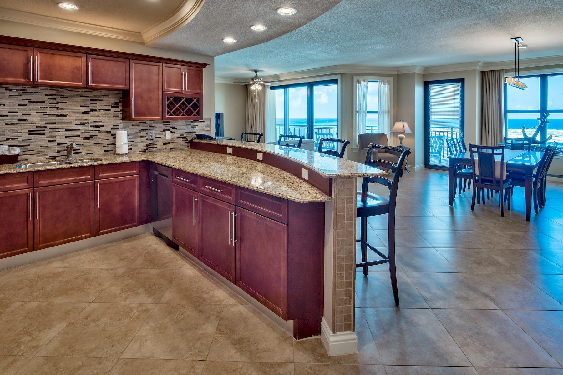 EMERALD GRANDE - Residential