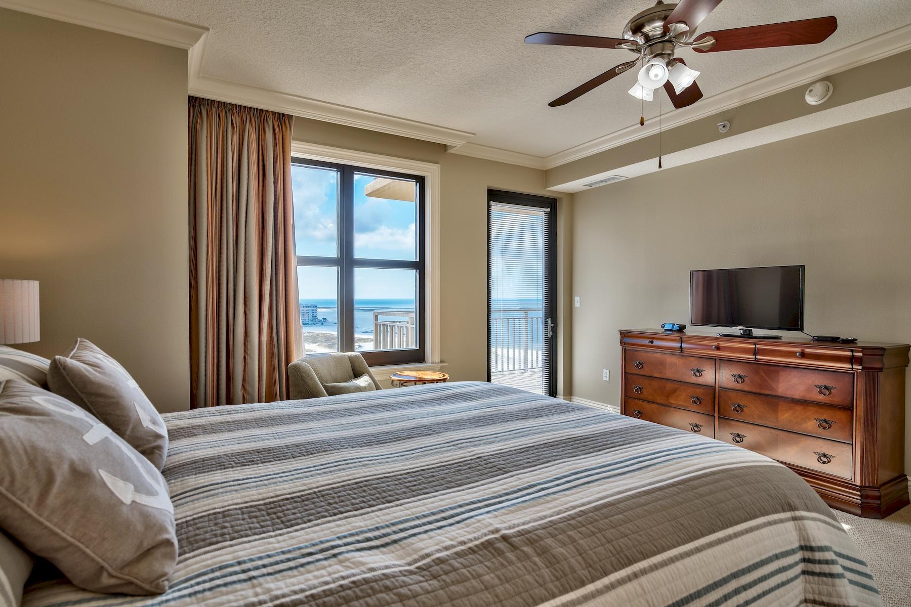 EMERALD GRANDE - Residential