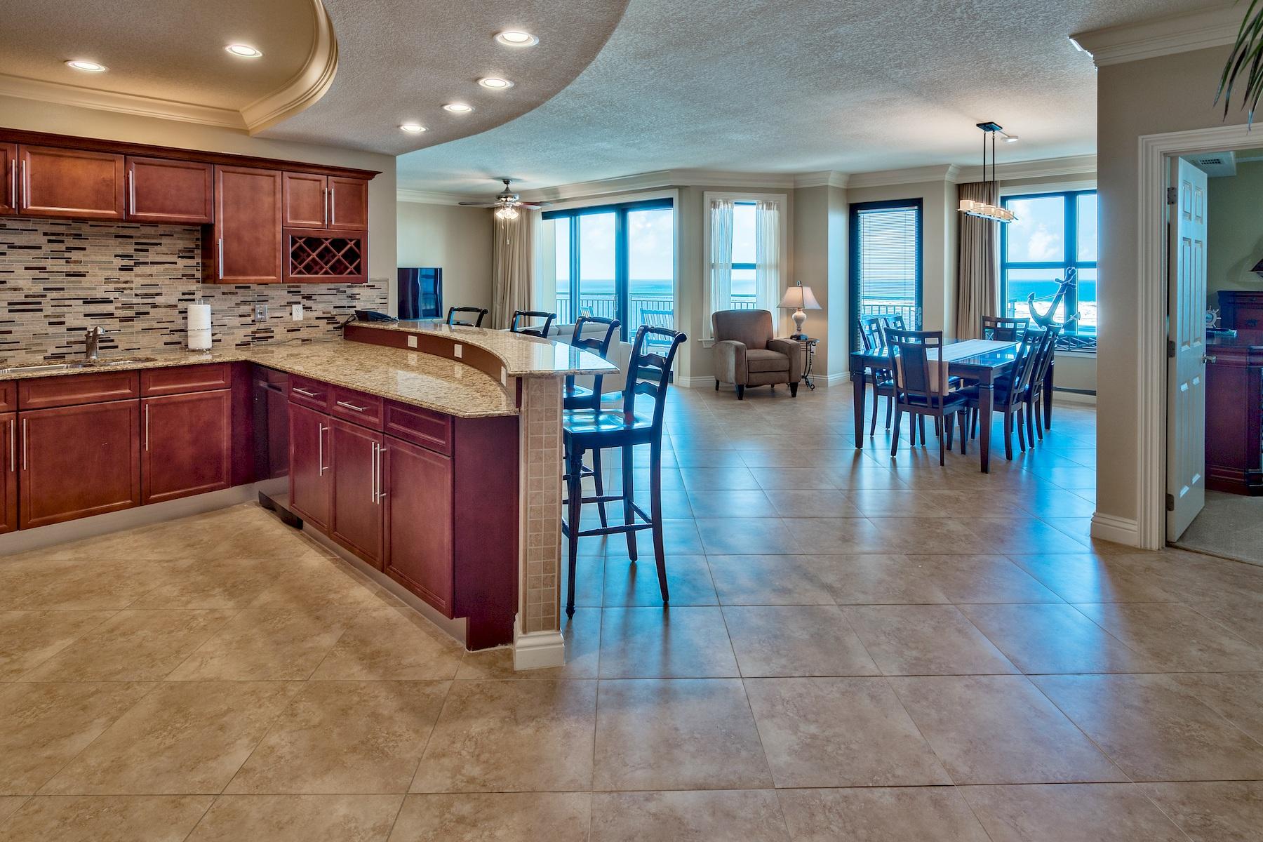 EMERALD GRANDE - Residential