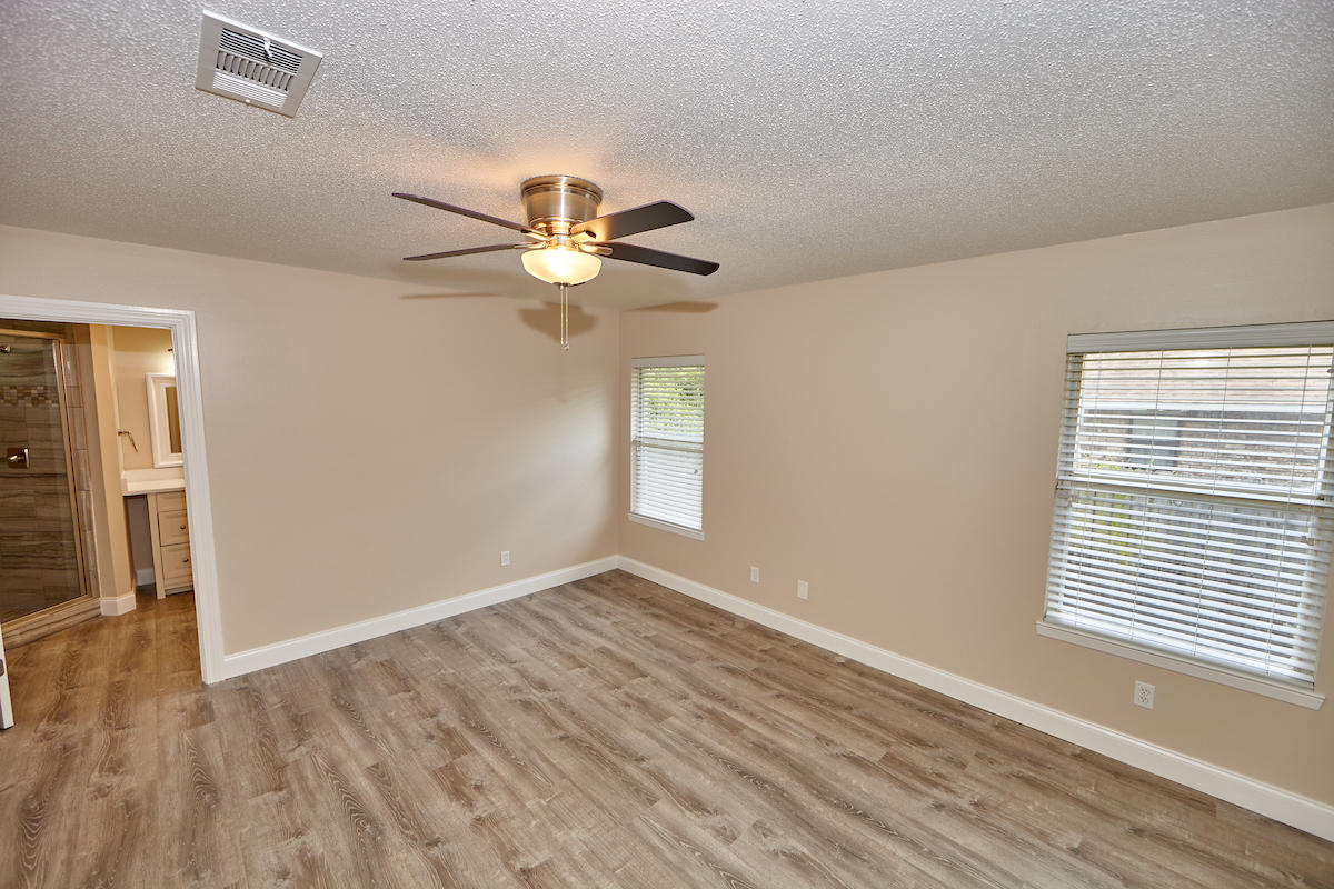 KELL-AIRE GARDENS - Residential