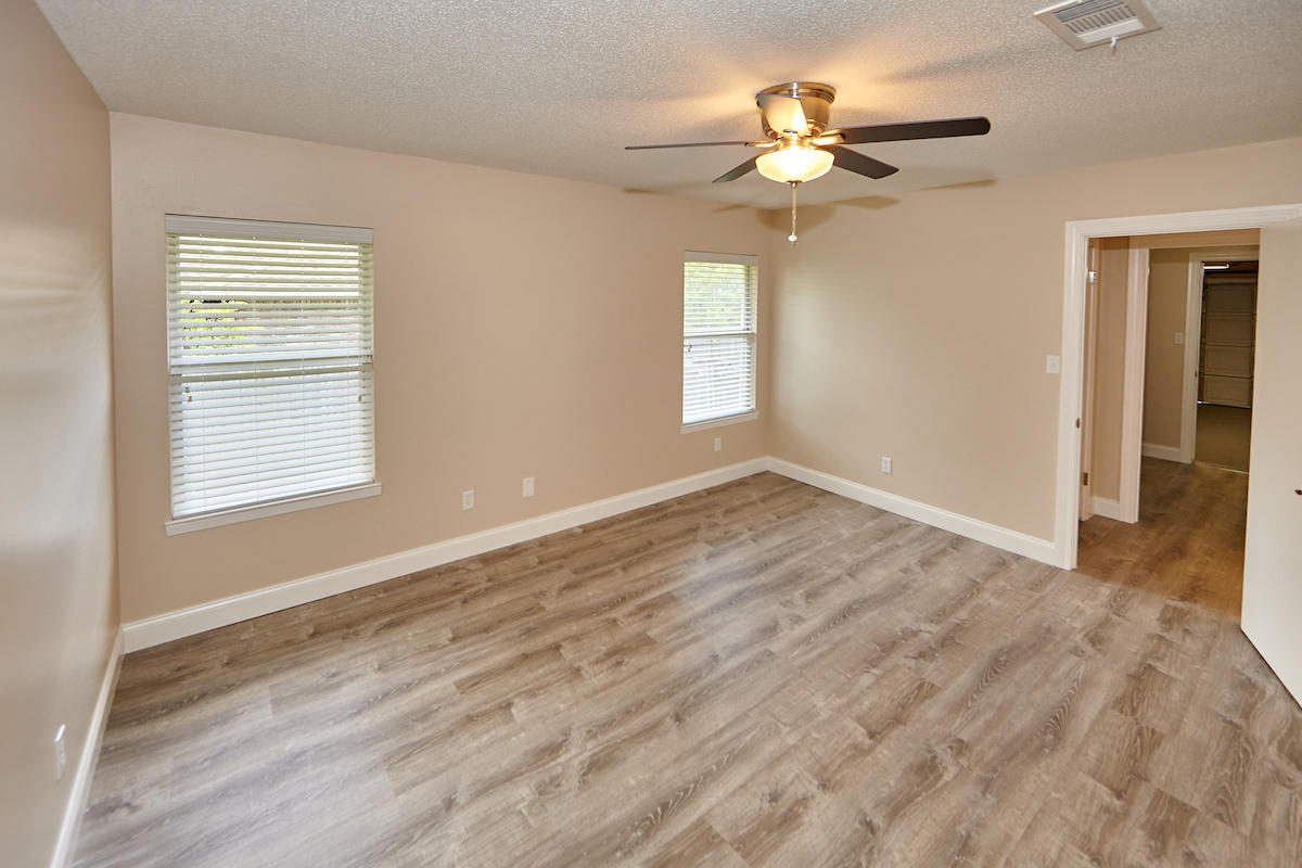 KELL-AIRE GARDENS - Residential