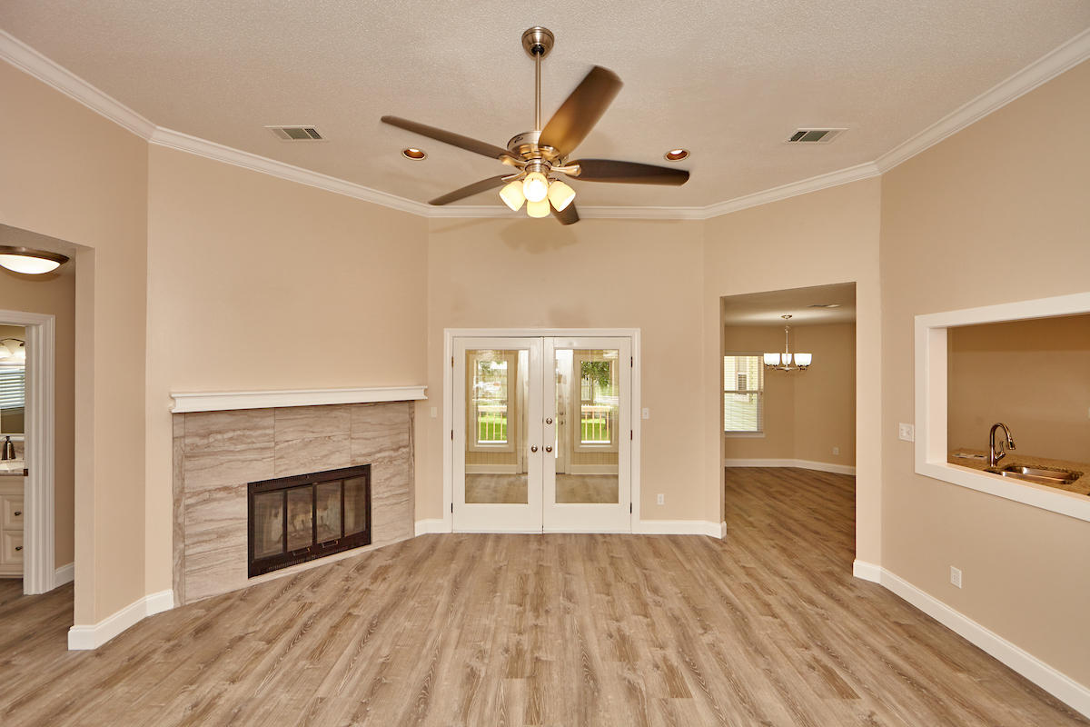 KELL-AIRE GARDENS - Residential