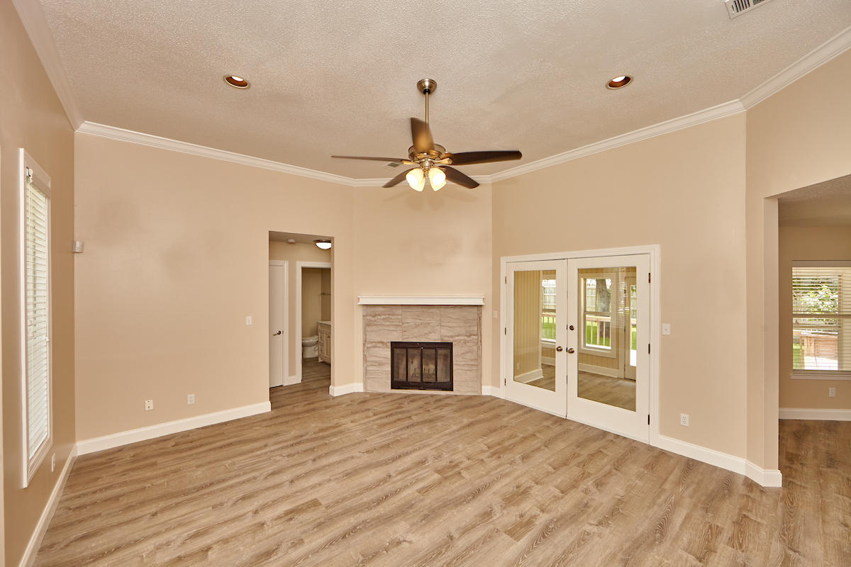 KELL-AIRE GARDENS - Residential