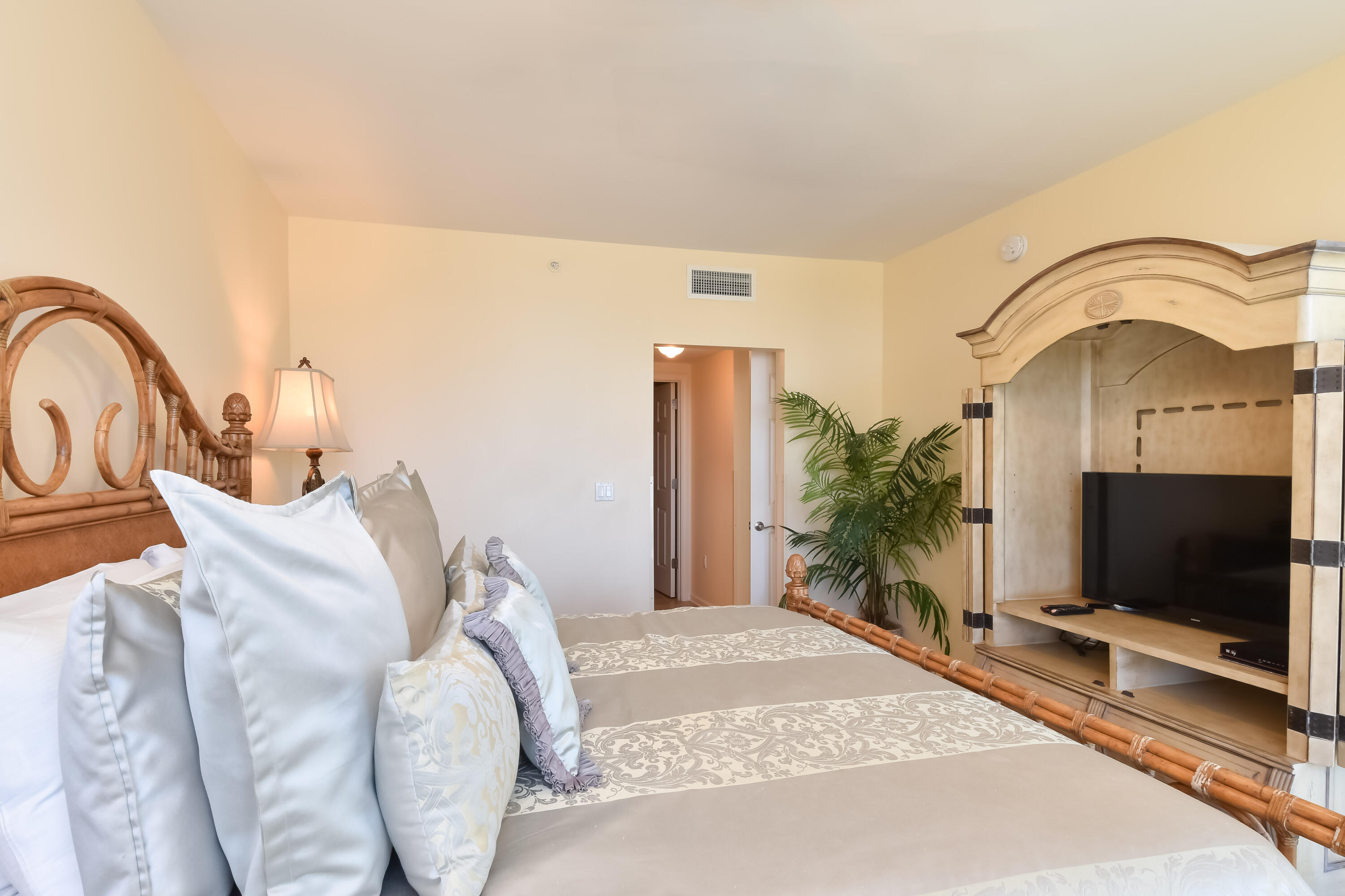 ST. LUCIA AT SILVER SHELLS - Residential