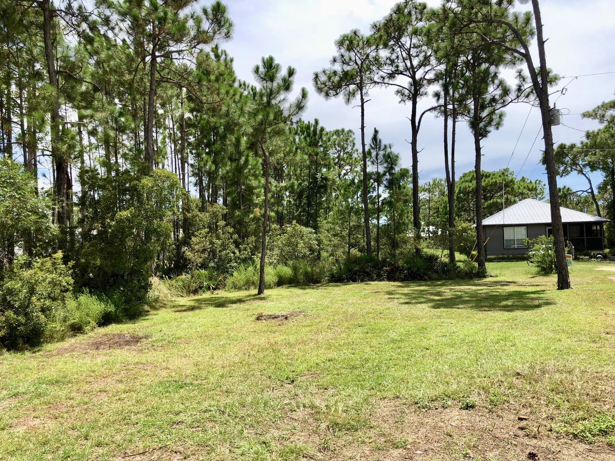 SHELTER COVE ESTATES - Land