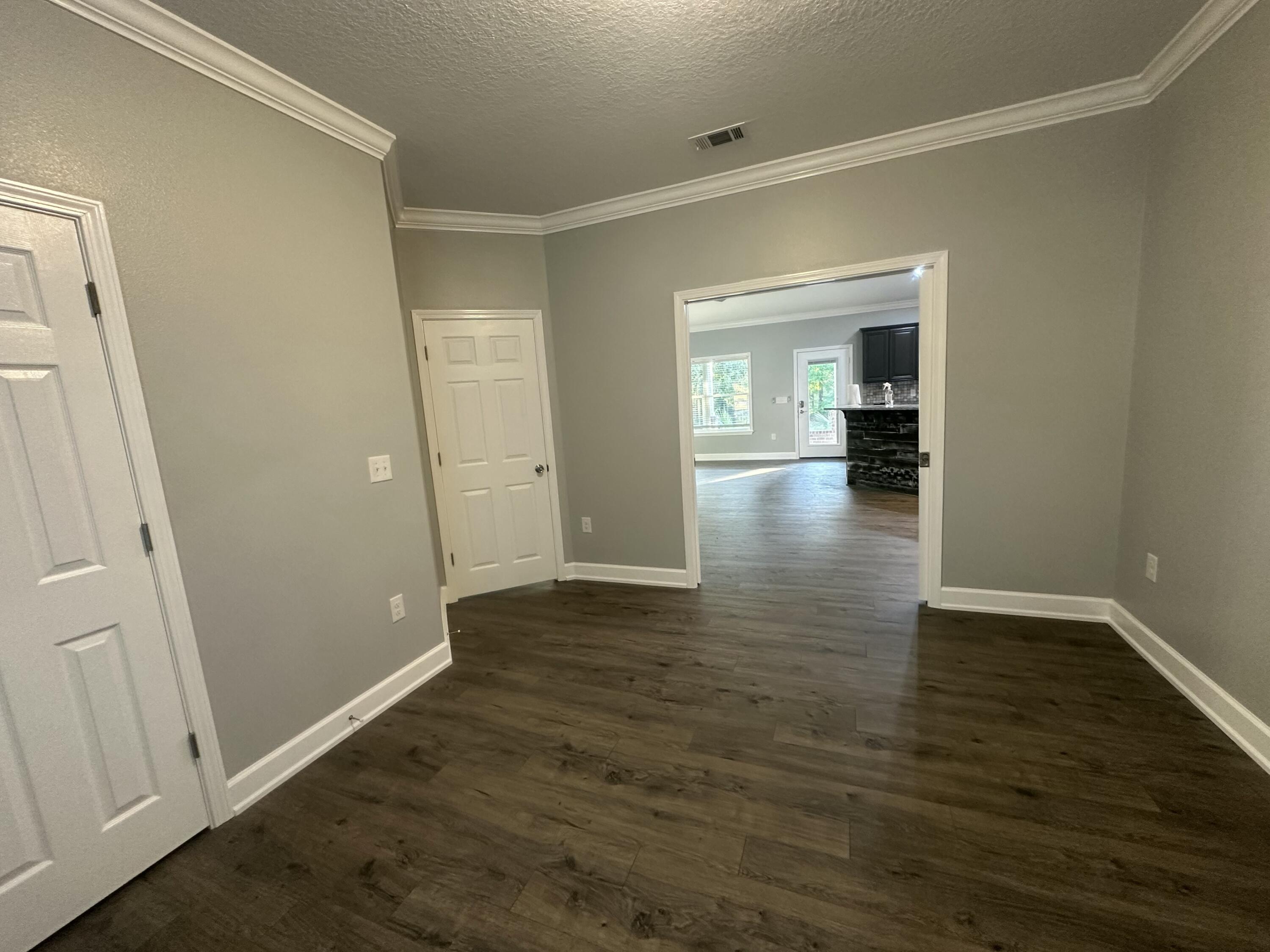 COUNTRY CLUB ESTATES PH 2 - Residential