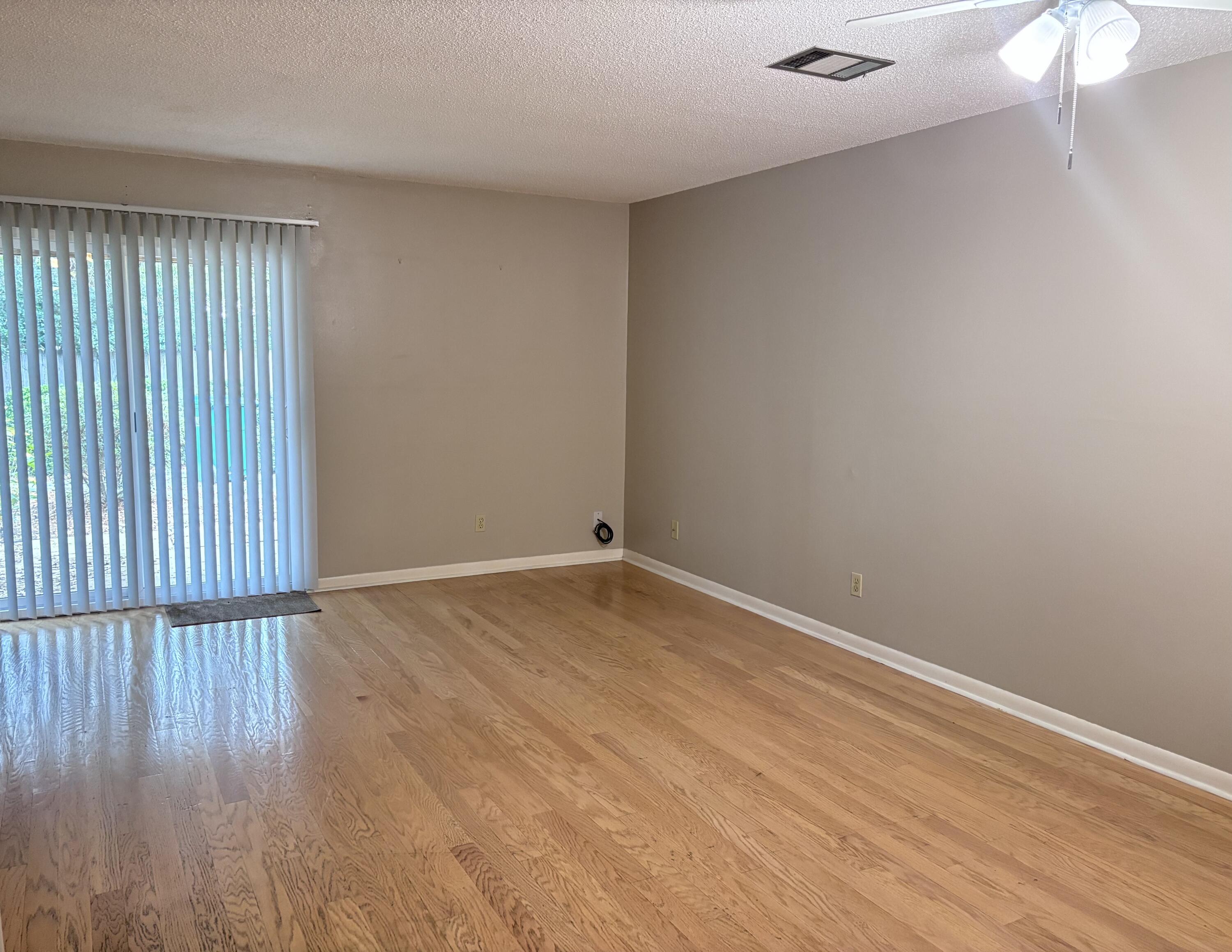 WOODHAM MANOR 1ST ADDN - Residential Lease